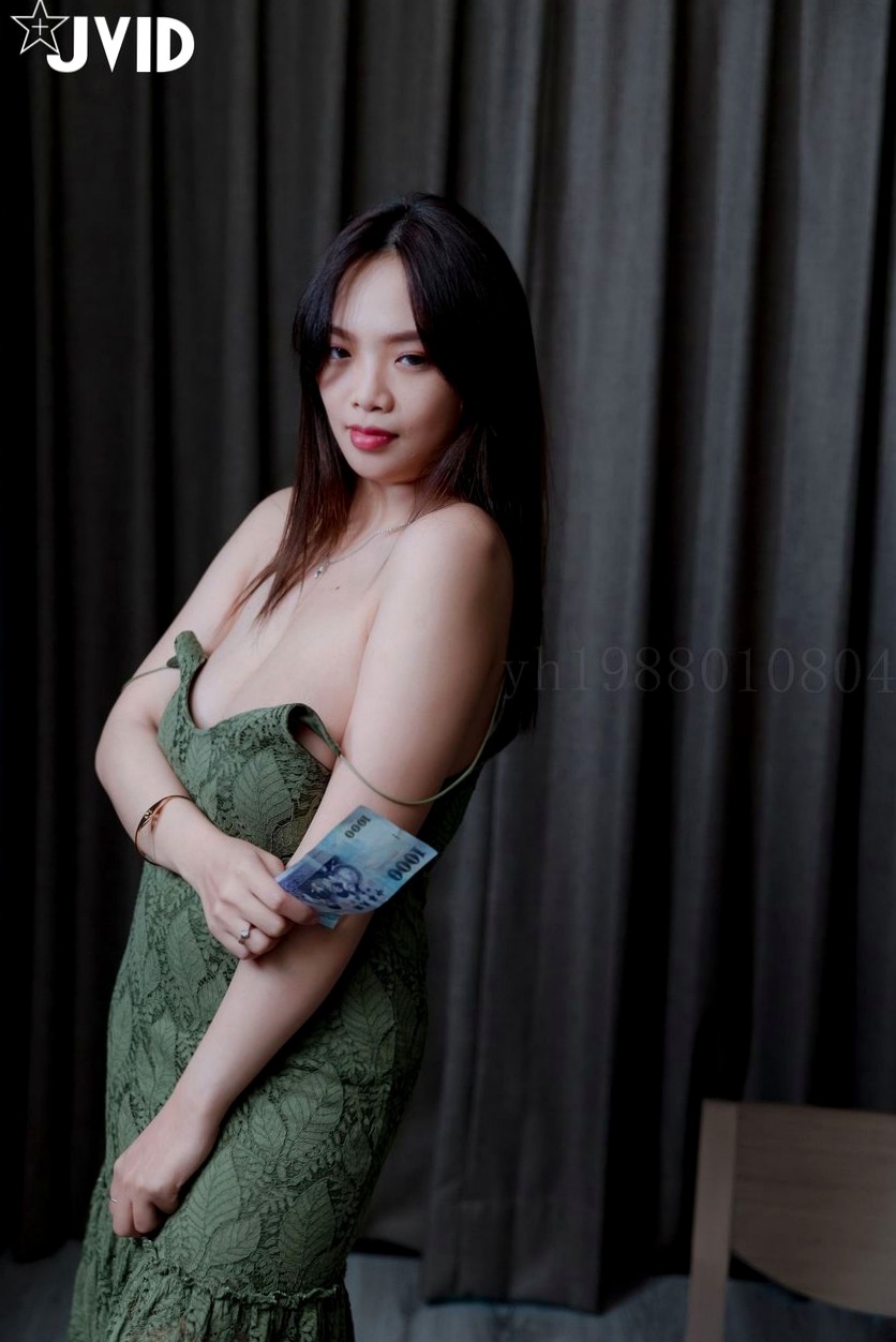 Gallery - JVID写真：火辣巨乳女房东角色扮演，私房诱惑大尺度系列套图与视频JVID性感诱惑波涛胸涌大尺度 女神私房照_秀色女神 - image 5