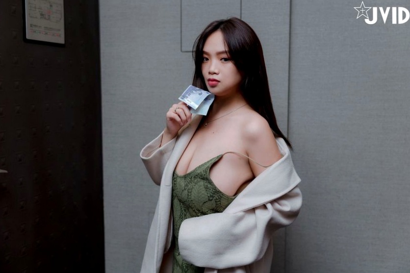Gallery - JVID写真：火辣巨乳女房东角色扮演，私房诱惑大尺度系列套图与视频JVID性感诱惑波涛胸涌大尺度 女神私房照_秀色女神 - image 7