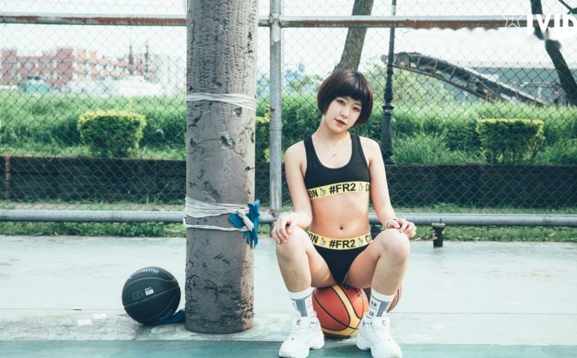 Gallery - JVID精选：短发美少女篮球宝贝，诱惑风潮运动比基尼写真视频性感美臀诱惑篮球宝贝JVID 女神私房照_秀色女神 - image 87