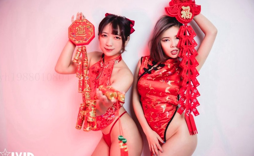 Gallery - JVID写真紫欣＆语芯闺蜜私房卧室互动：极致性感的大尺度诱惑与高清动态视频性感诱惑私房照大尺度JVID 女神私房照_秀色女神 - image 70