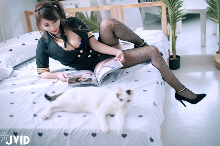 Gallery - JVID写真巨乳乐乐情欲空姐私房套图：极致身材制服诱惑，网袜长腿撩人，大尺度写真完美演绎JVID性感制服诱惑人间胸器大尺度空姐 女神私房照_秀色女神 - image 129
