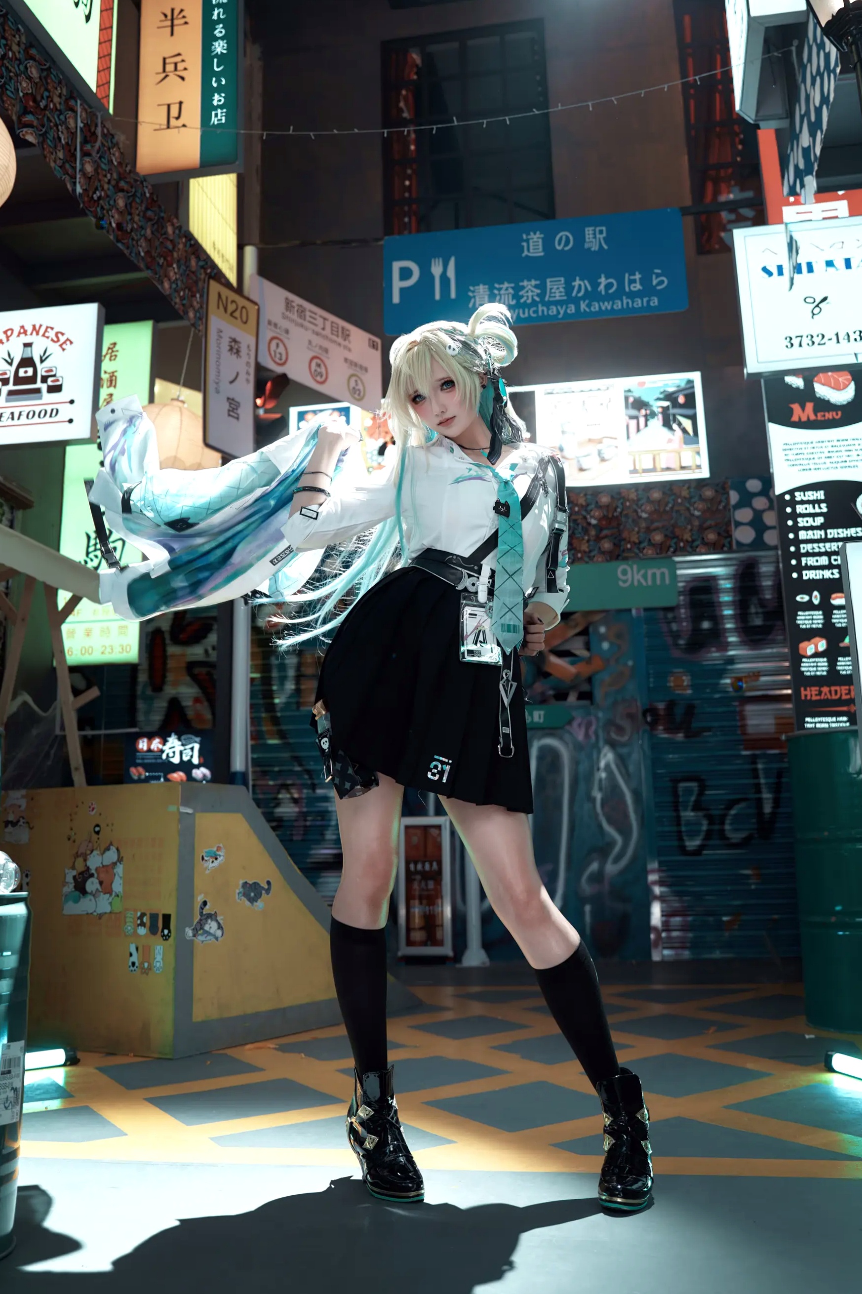 Gallery - 鬼马少女阿薰kaOri - 鸣潮 琳奈 摩托车制服诱惑角色扮演私房照性感制服诱惑角色扮演 女神私房照_秀色女神 - image 2