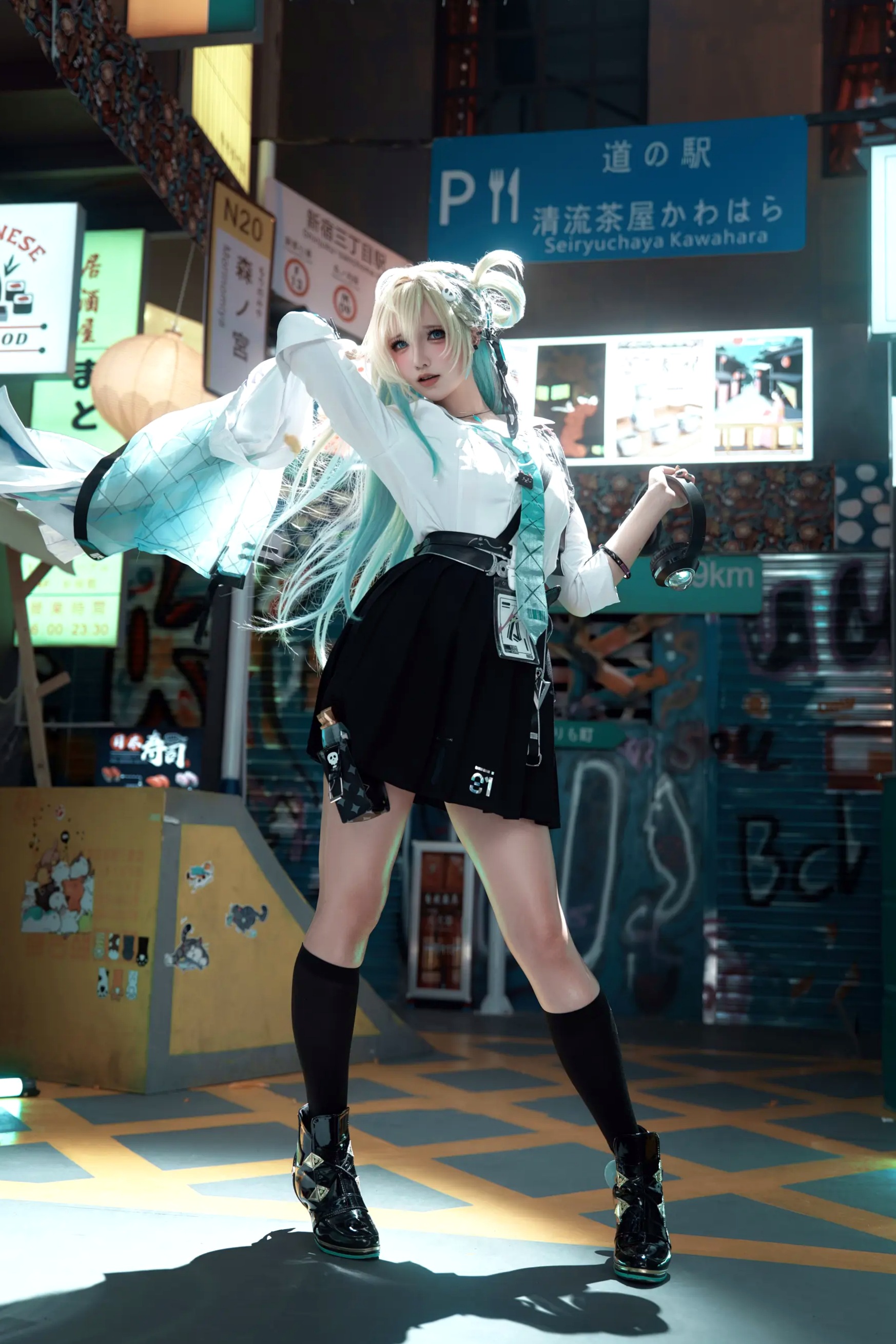Gallery - 鬼马少女阿薰kaOri - 鸣潮 琳奈 摩托车制服诱惑角色扮演私房照性感制服诱惑角色扮演 女神私房照_秀色女神 - image 3