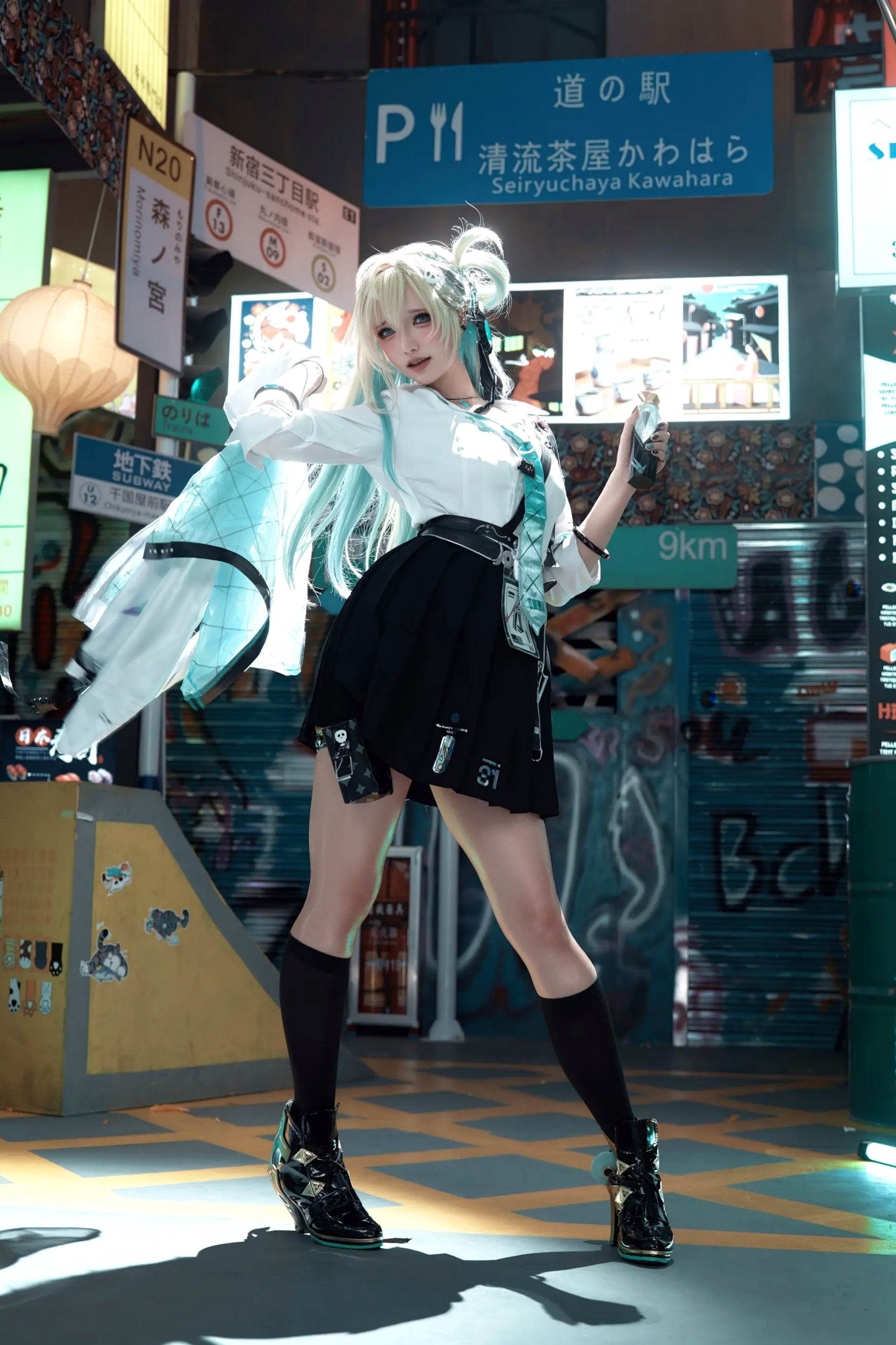 Gallery - 鬼马少女阿薰kaOri - 鸣潮 琳奈 摩托车制服诱惑角色扮演私房照性感制服诱惑角色扮演 女神私房照_秀色女神 - image 4