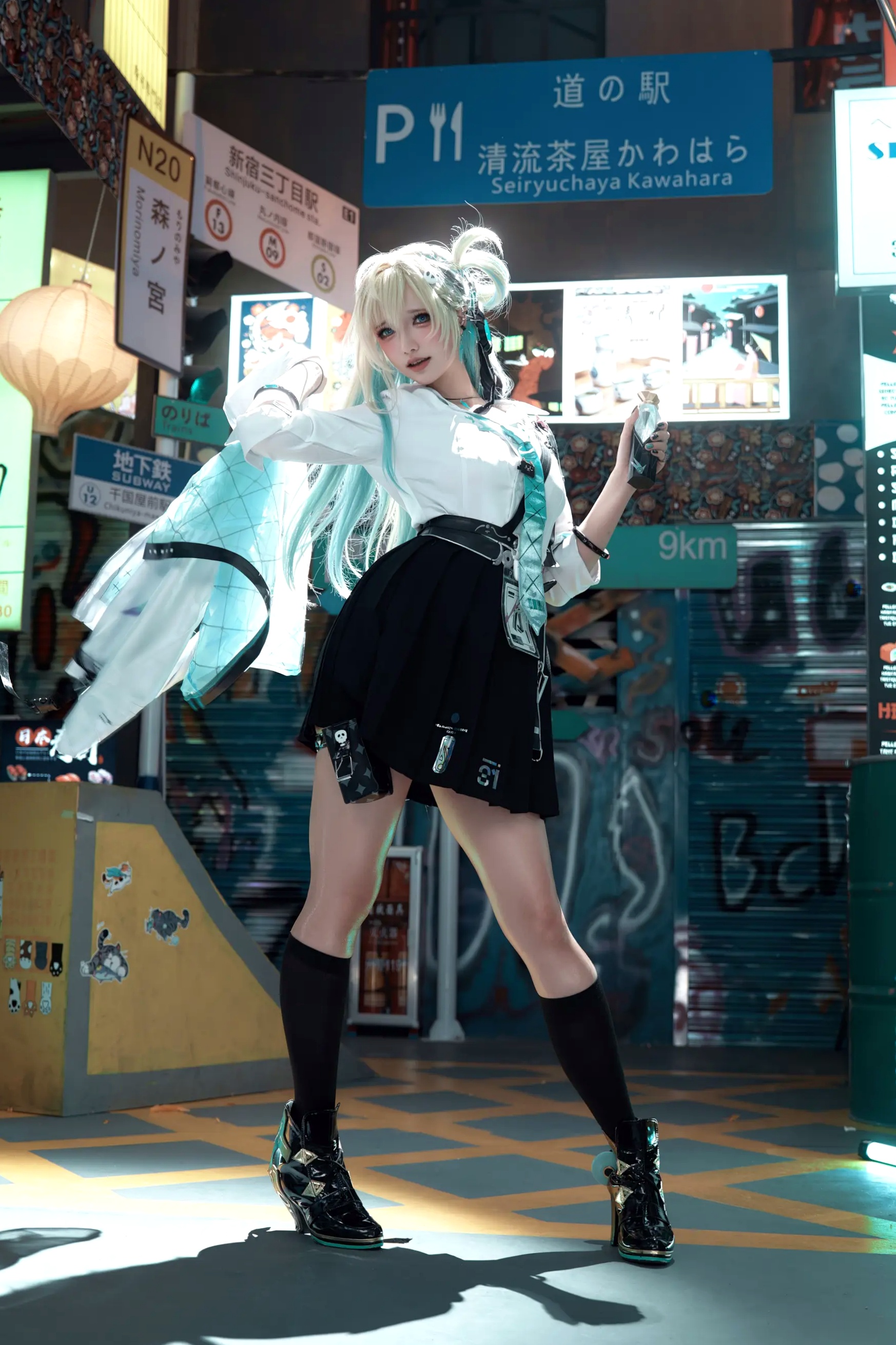 鬼马少女阿薰kaOri - 鸣潮 琳奈 摩托车制服诱惑角色扮演私房照
