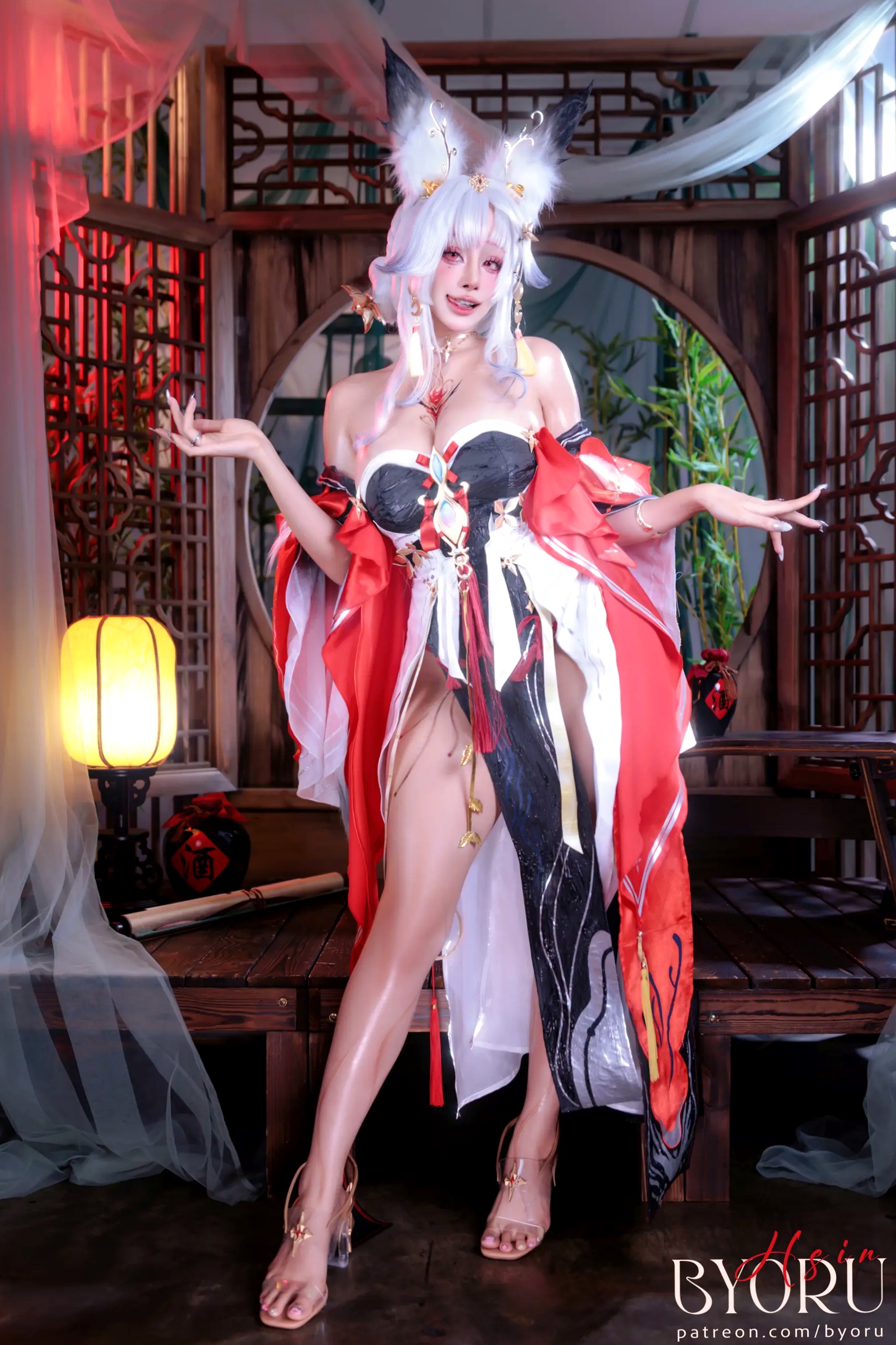 Gallery - Byoru鸣潮Hsin角色扮演，极致古风狐妖COS，波涛胸涌性感写真集角色扮演性感波涛胸涌诱惑人间胸器 女神私房照_秀色女神 - image 1