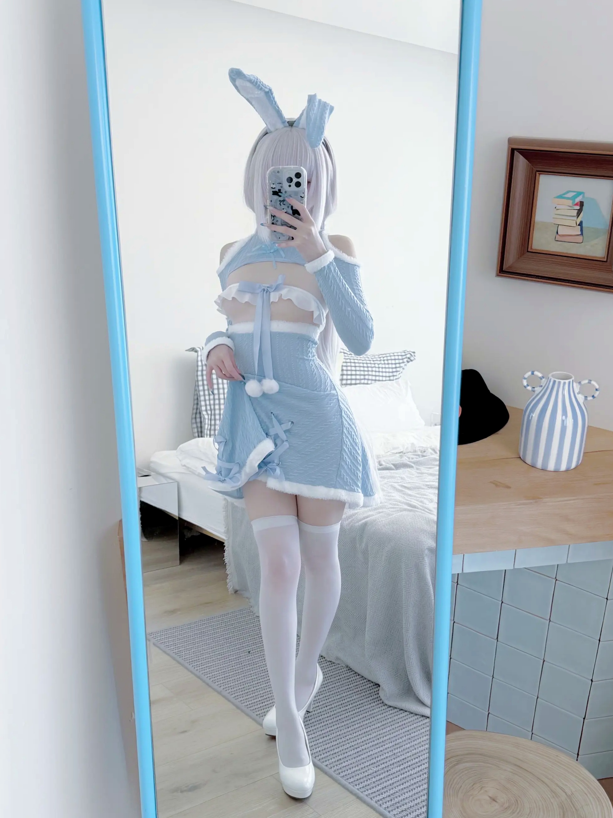 Gallery - 纸悦Etsu_ko绒绒兔二次元清纯少女，蓝色露肩兔女郎私房镜前自拍诱惑写真角色扮演诱惑萌系清纯私房照 女神私房照_秀色女神 - image 9