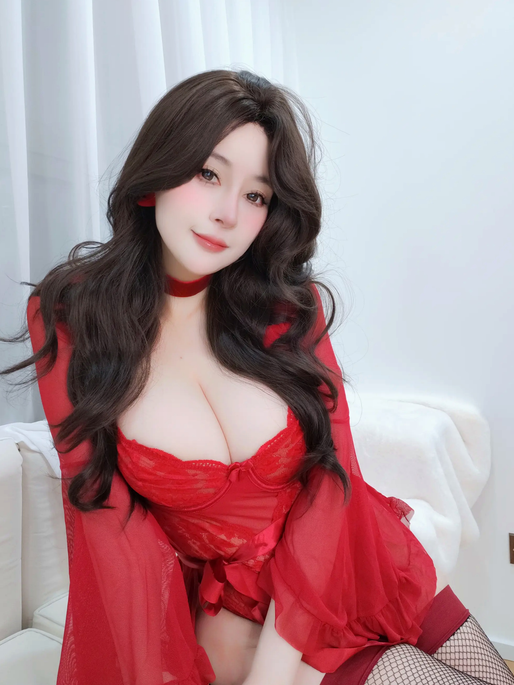 Coser小姐姐白银2025年7月会员合集，童颜巨乳私房写真，性感蕾丝与甜美纯欲风格，尽显迷人曲线视觉盛宴[101P]