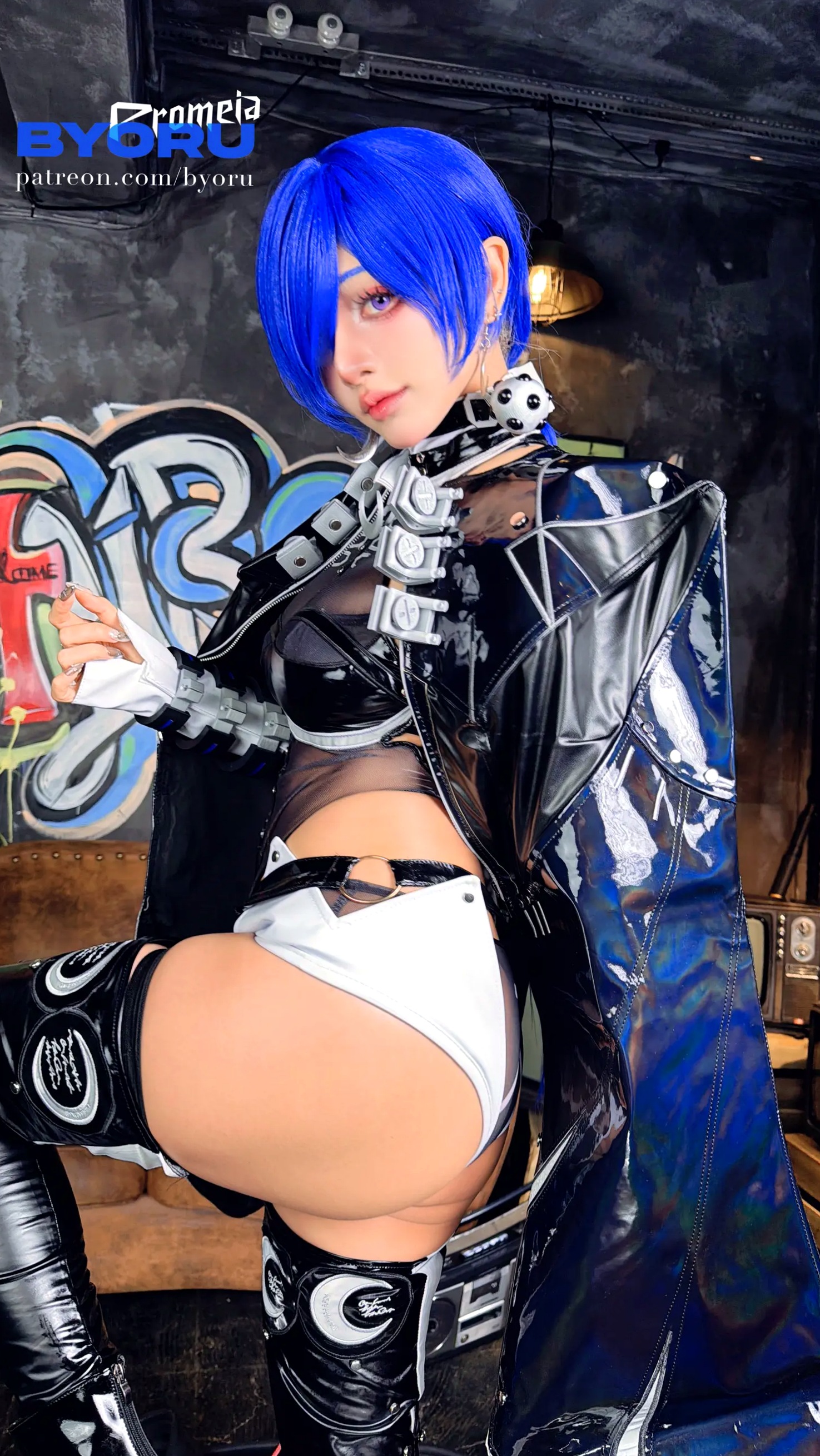 Gallery - Byoru - 绝区零Cosplay性感连体衣写真，极致身材与前卫涂鸦风格，大尺度福利套图性感角色扮演大尺度诱惑美腿 女神私房照_秀色女神 - image 3