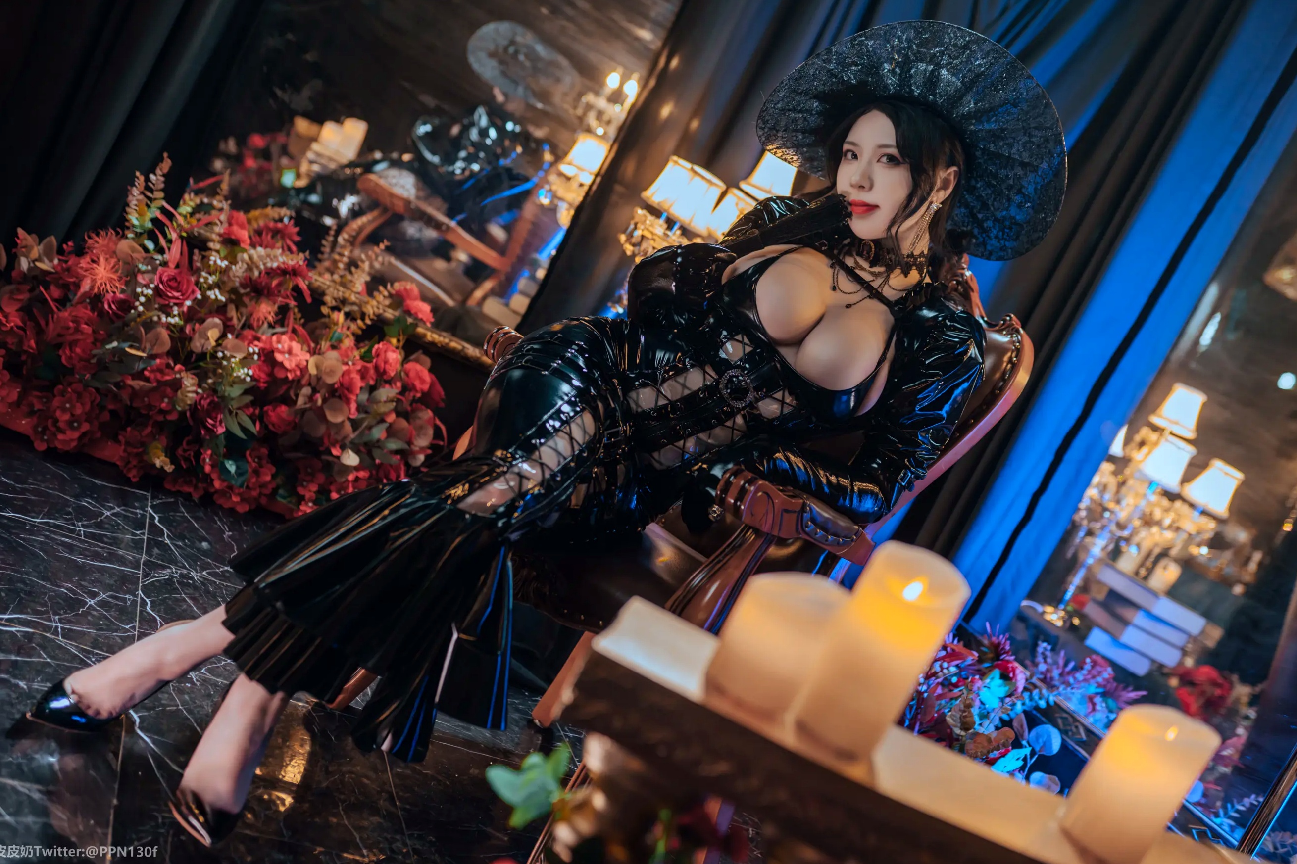 皮皮奶可可爱了啦 - 莉莉丝：暗黑哥特风漆皮束身女巫角色扮演，冷艳红唇红玫瑰，极致曲线诱惑 [40P]