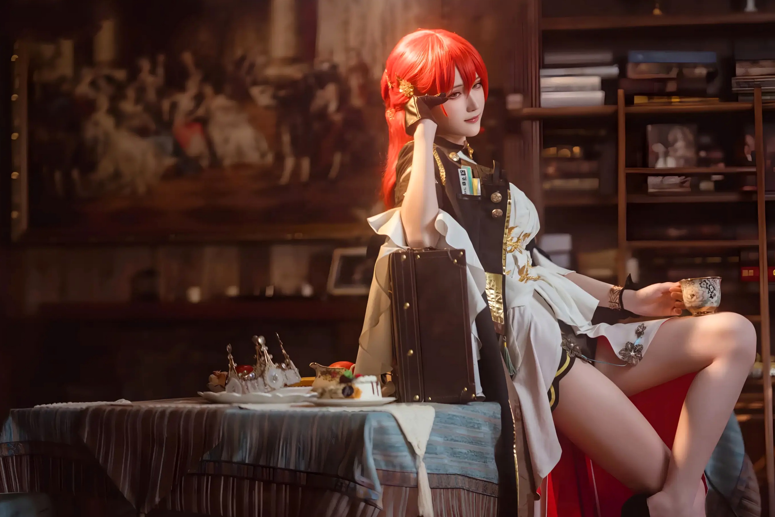 Gallery - 花兮_honoka 崩坏星穹铁道姬子COS 优雅知性御姐复古风写真角色扮演御女郎 - Royal Lady 气质冷艳 女神私房照_秀色女神 - image 4