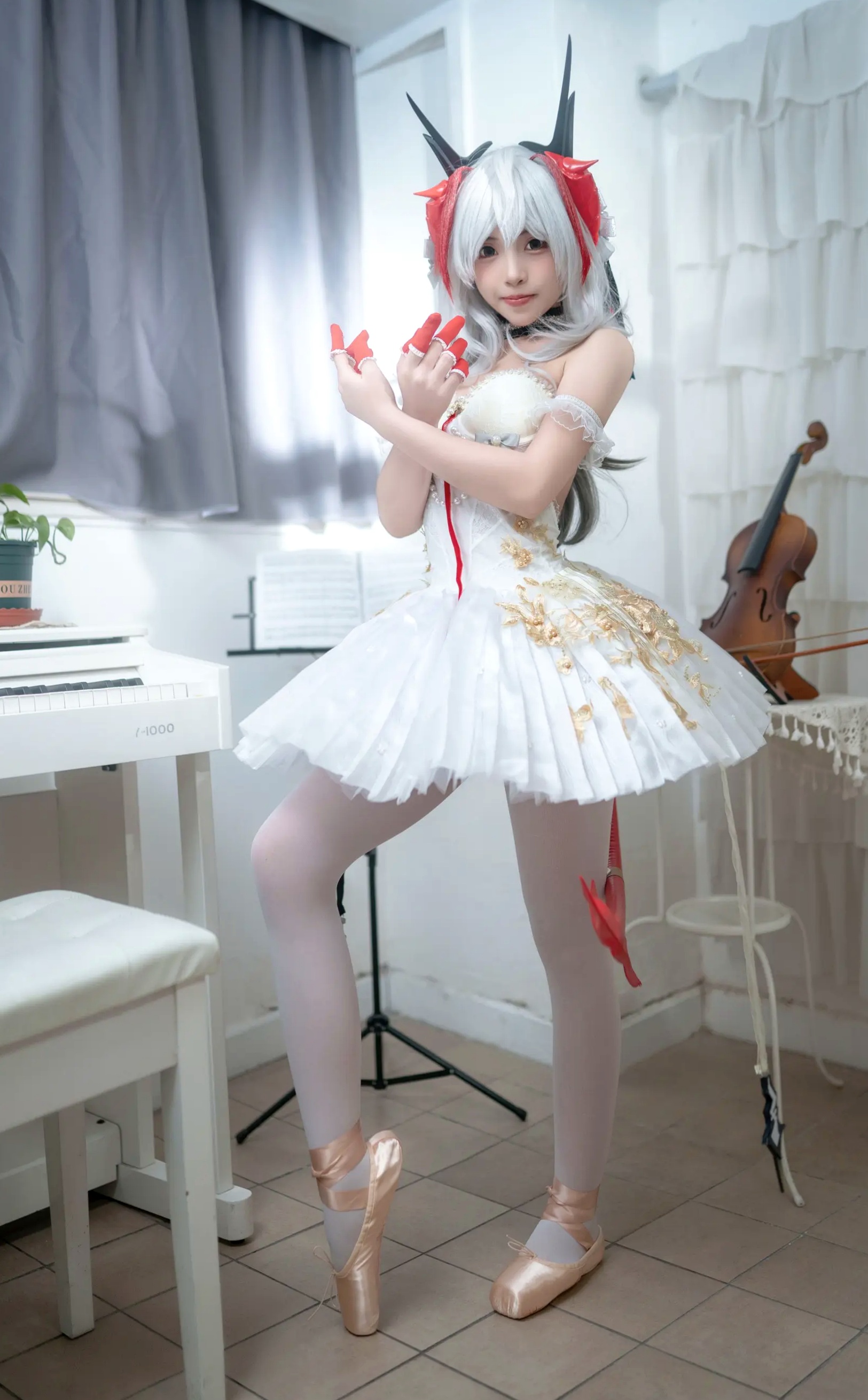 Gallery - Bangni邦尼 明日方舟W角色扮演 芭蕾舞者琴室清纯私房美腿写真 [117P]角色扮演清纯美腿气质私房照 女神私房照_秀色女神 - image 1
