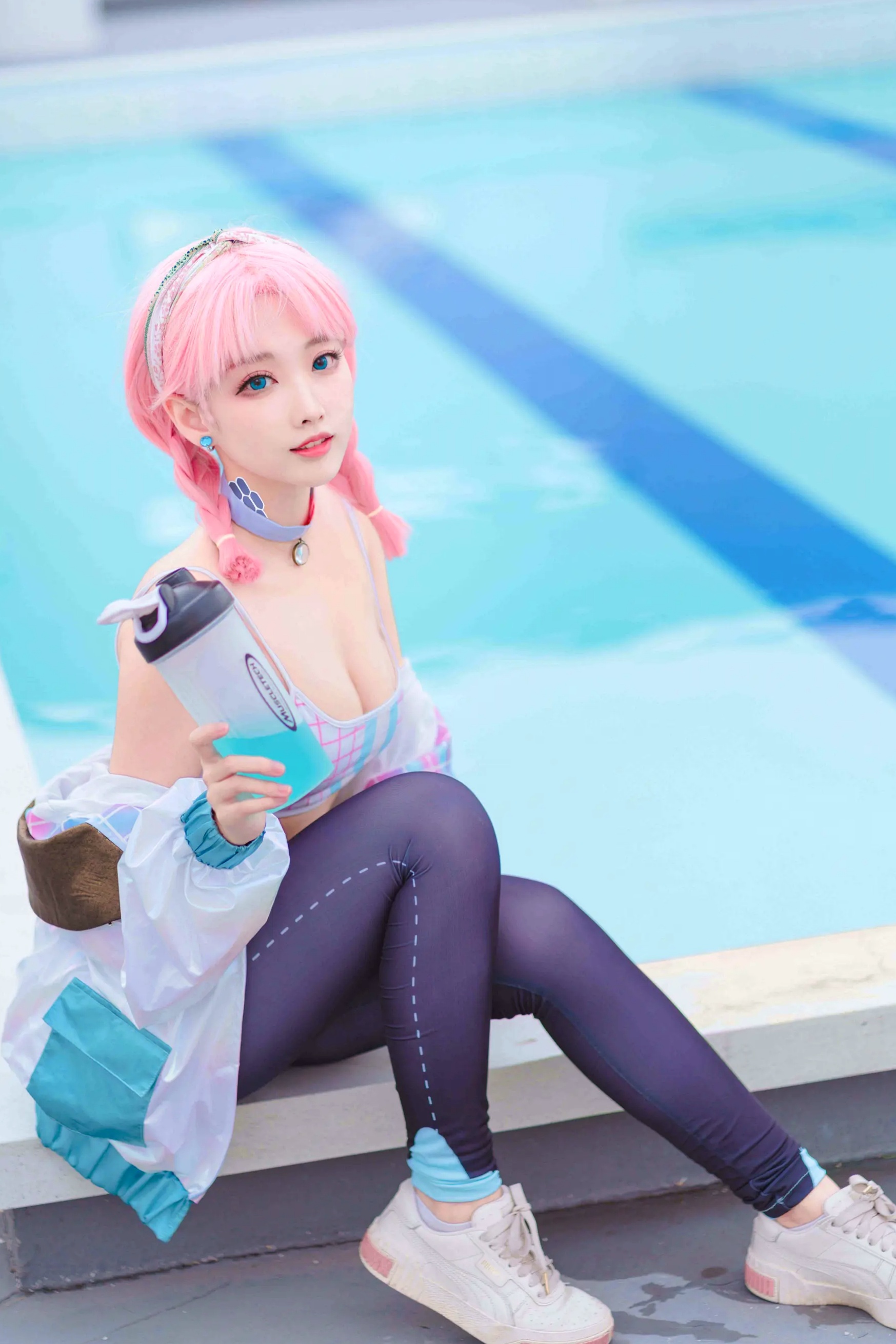 Gallery - 宫本桜蓝毒cosplay，青春活力运动少女，清纯童颜配傲人身材，夏日泳池边诱惑写真，时尚潮流视觉盛宴角色扮演萌系清新泳池诱惑童颜巨乳气质清纯 女神私房照_秀色女神 - image 8