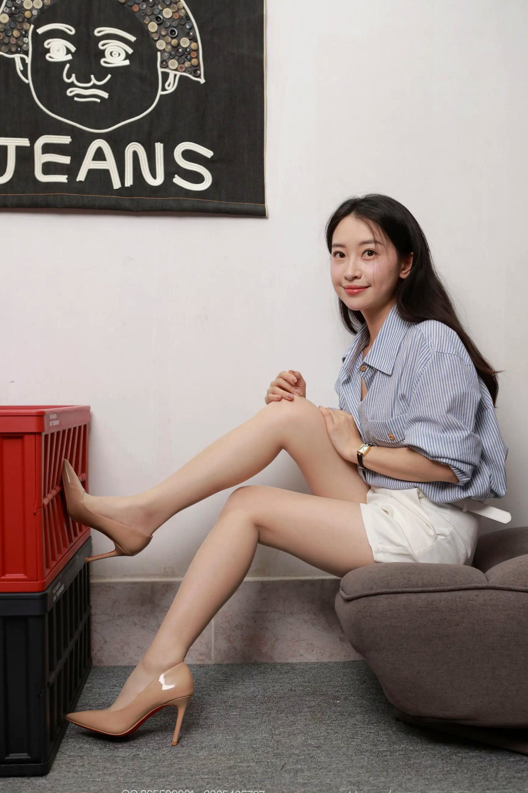 IESS异思趣向 小婕《同学的姐姐（下）》[85P] 丝袜高跟美腿私房照