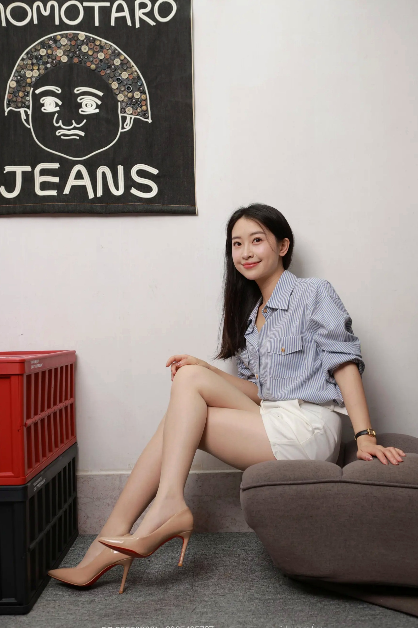 IESS异思趣向 小婕《同学的姐姐（下）》[85P] 丝袜高跟美腿私房照