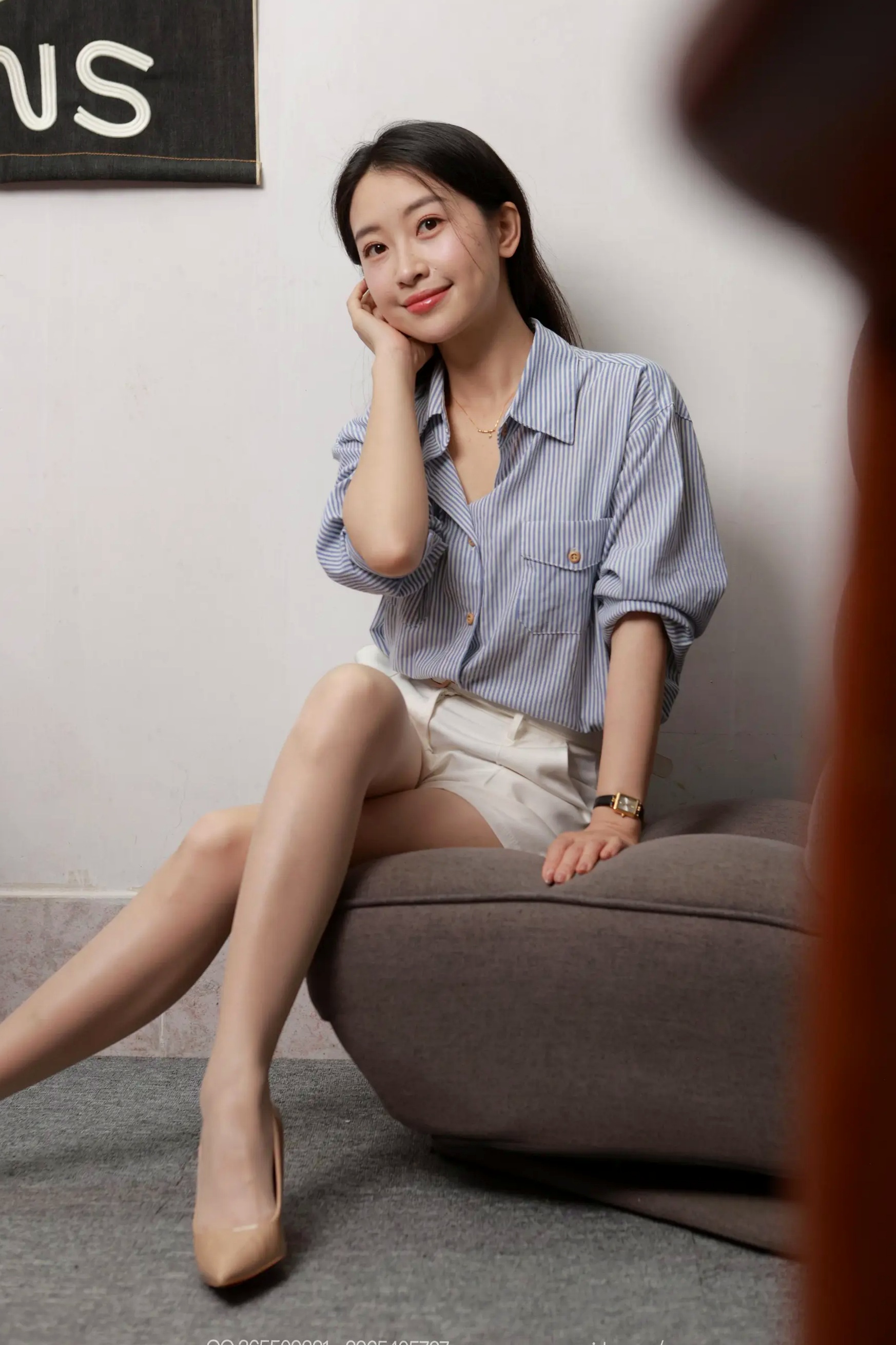 IESS异思趣向 小婕《同学的姐姐（下）》[85P] 丝袜高跟美腿私房照