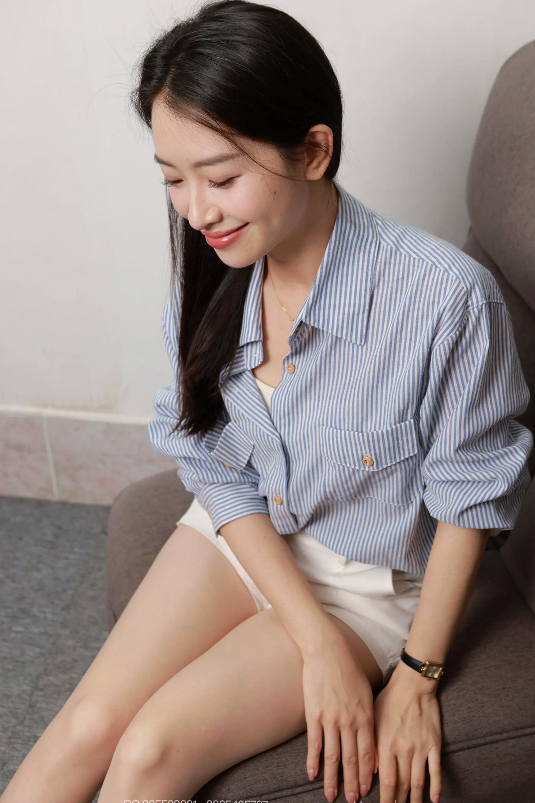 IESS异思趣向 小婕《同学的姐姐（下）》[85P] 丝袜高跟美腿私房照