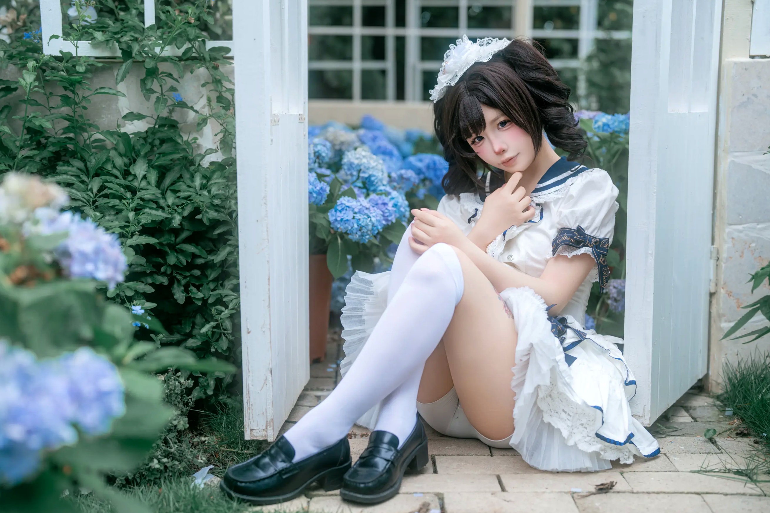 Gallery - 铁手叫兽 - 洛丽塔 户外花园欧式洋装角色扮演写真 [24P]萌系户外治愈系萝莉角色扮演 女神私房照_秀色女神 - image 9