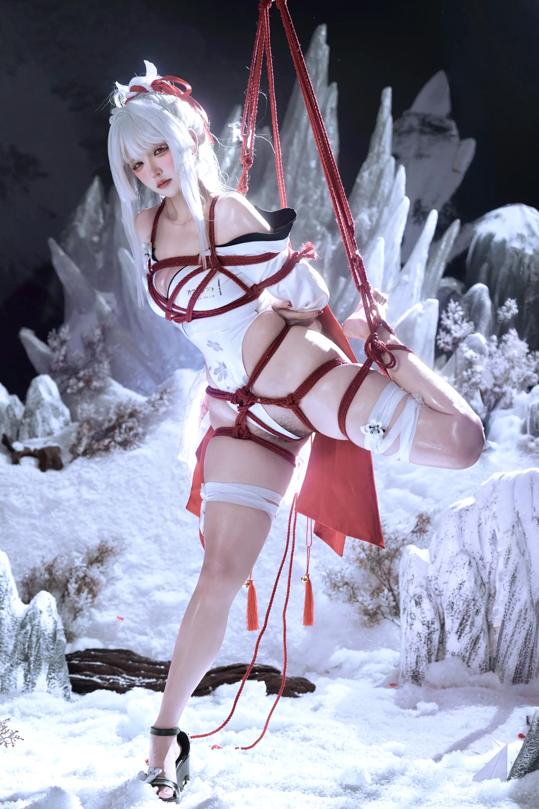 鬼马少女阿薰kaOri - 绯雪 冰雪COS大尺度私房写真 [204P]
