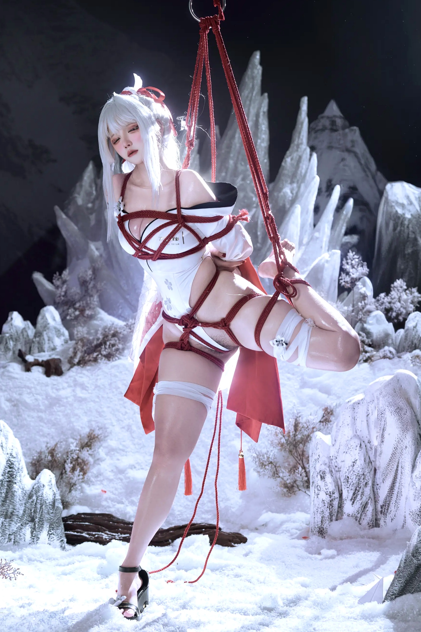 鬼马少女阿薰kaOri - 绯雪 冰雪COS大尺度私房写真 [204P]