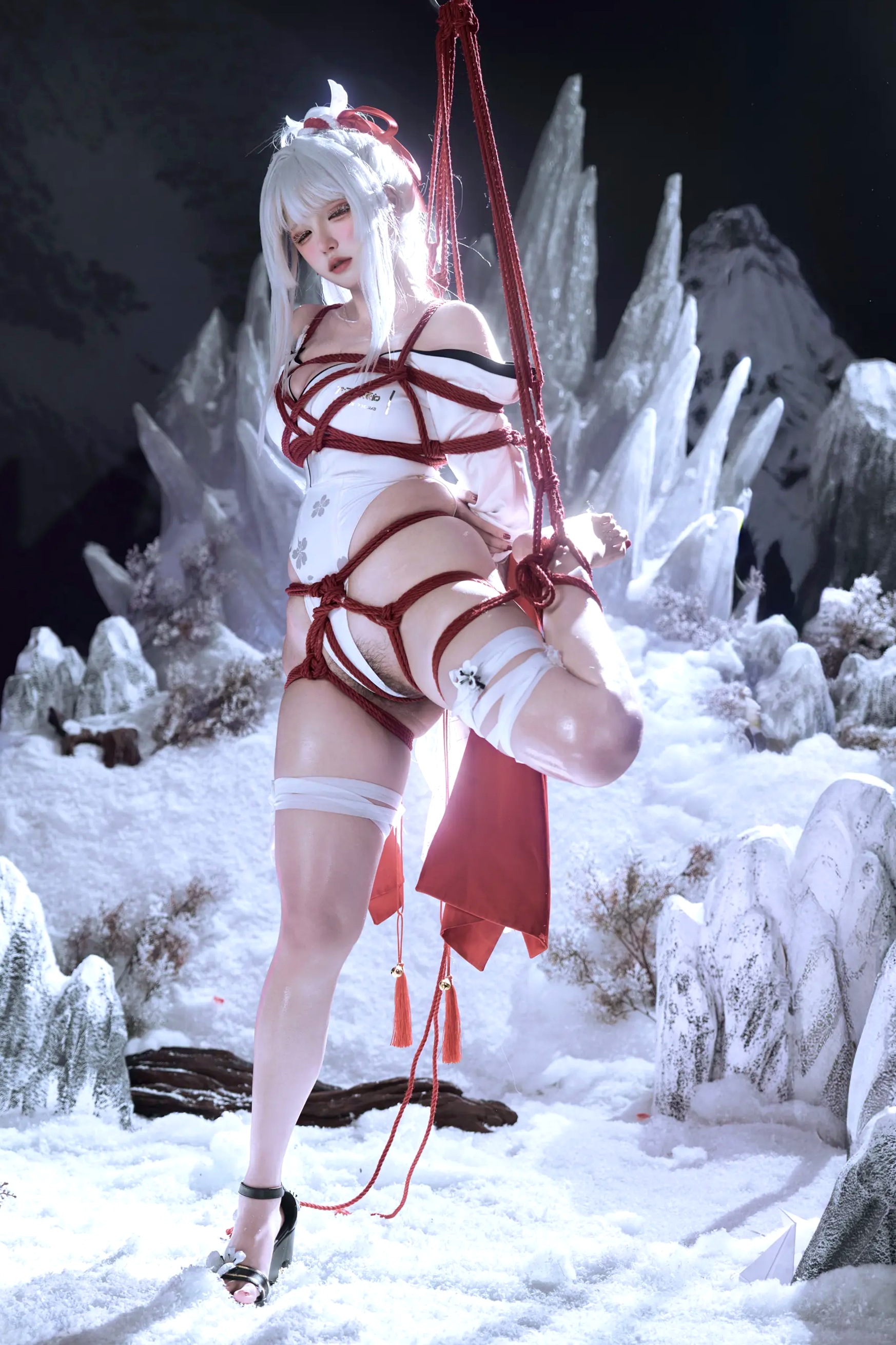 鬼马少女阿薰kaOri - 绯雪 冰雪COS大尺度私房写真 [204P]