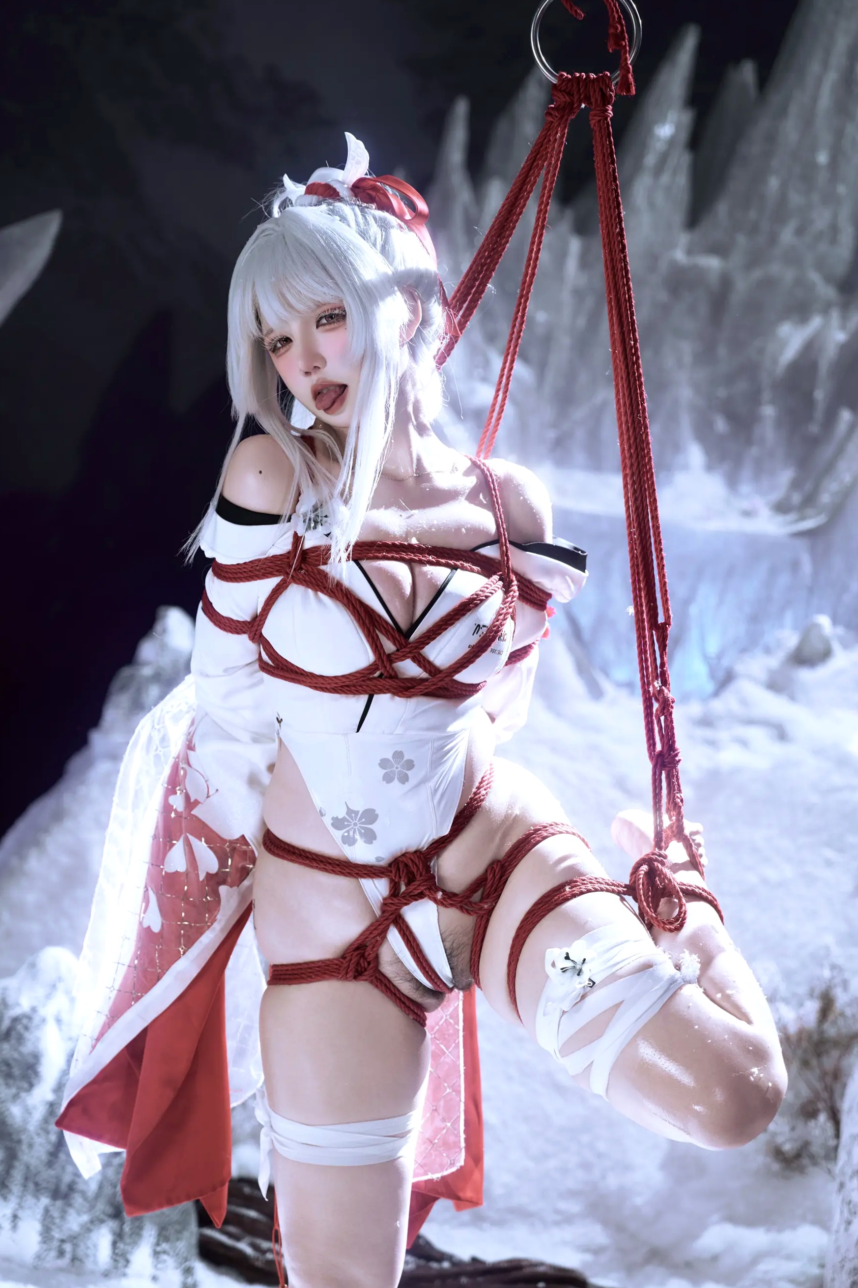 鬼马少女阿薰kaOri - 绯雪 冰雪COS大尺度私房写真 [204P]