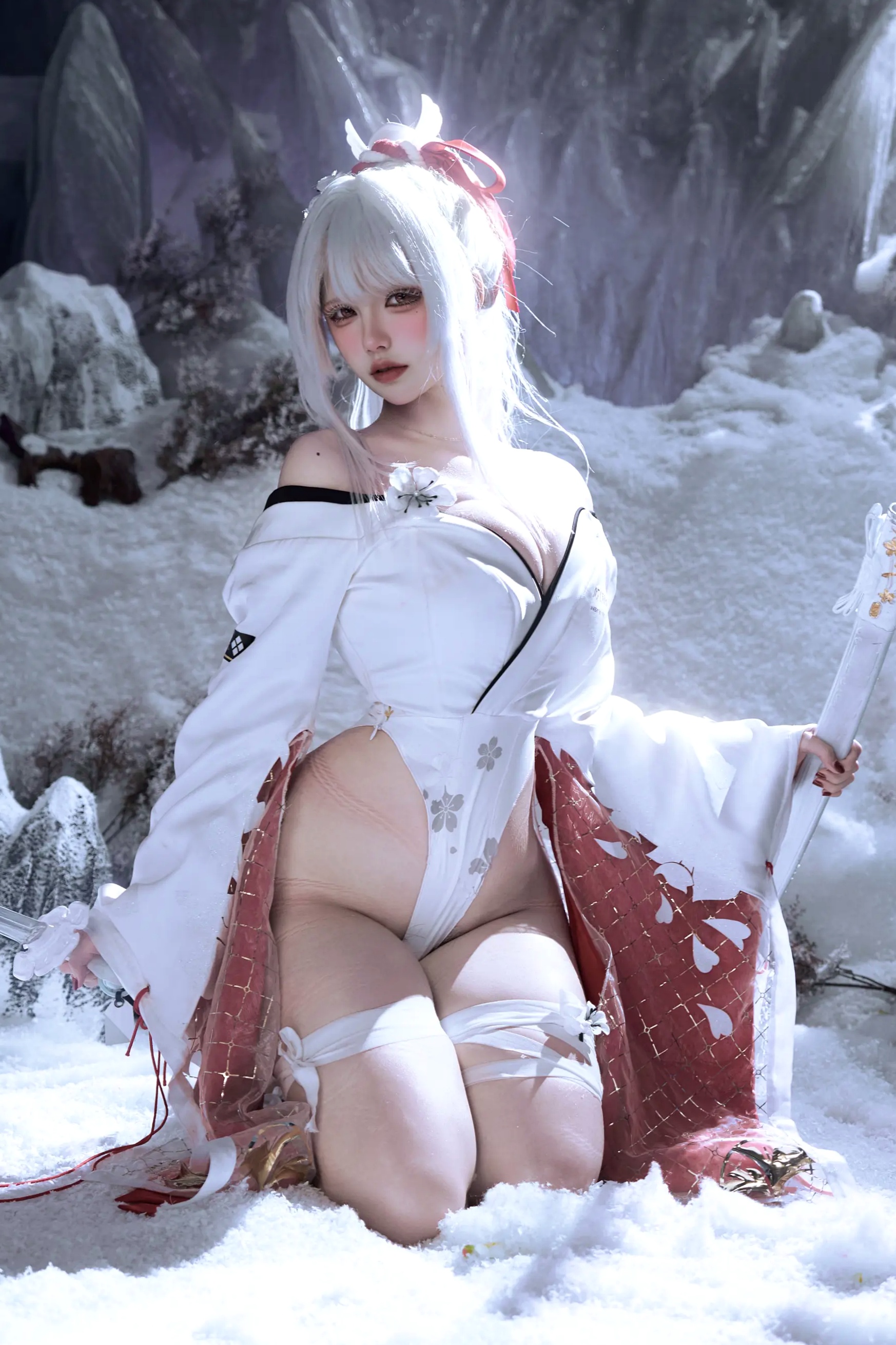 鬼马少女阿薰kaOri - 绯雪 冰雪COS大尺度私房写真 [204P]