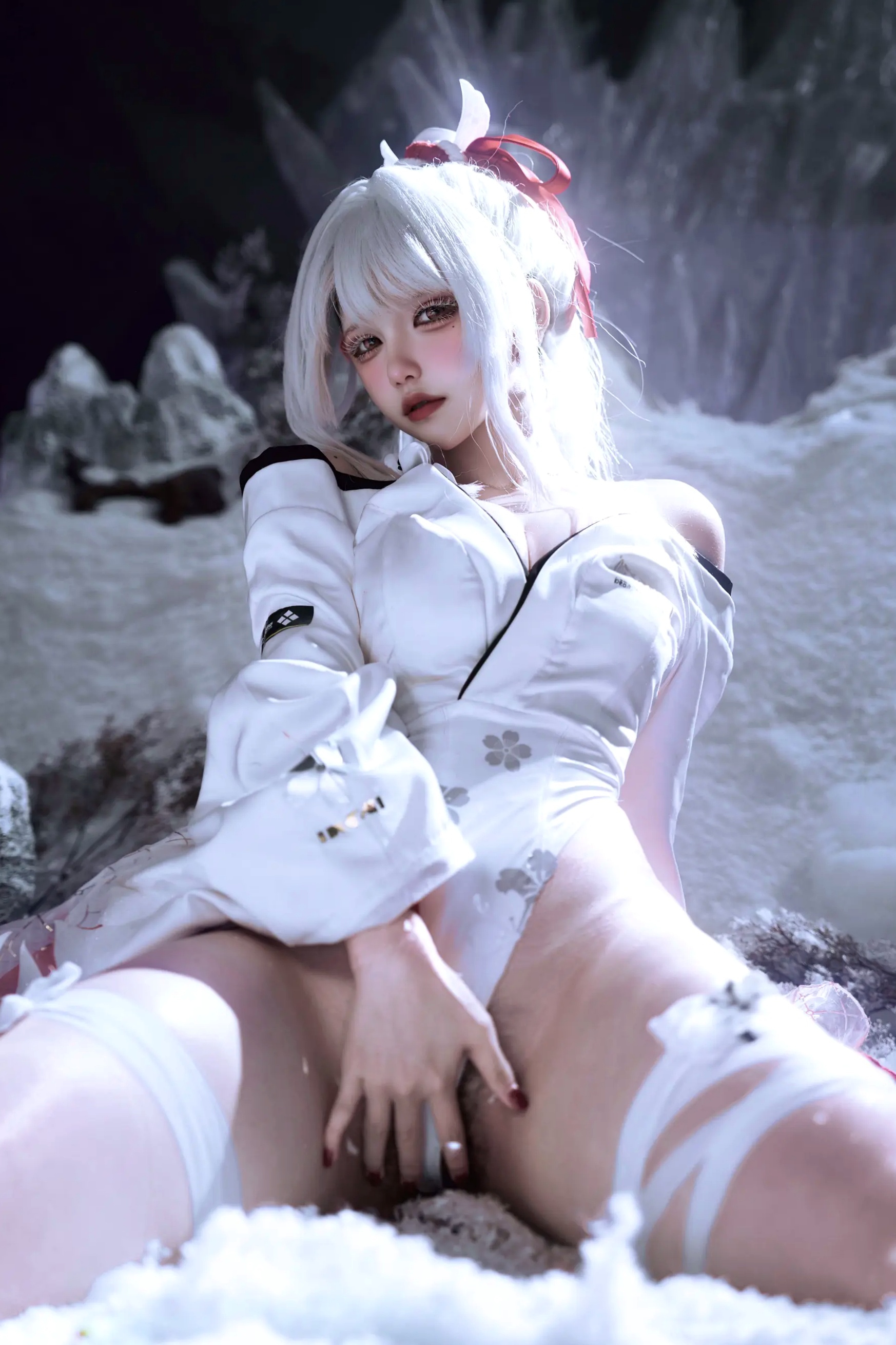 鬼马少女阿薰kaOri - 绯雪 冰雪COS大尺度私房写真 [204P]