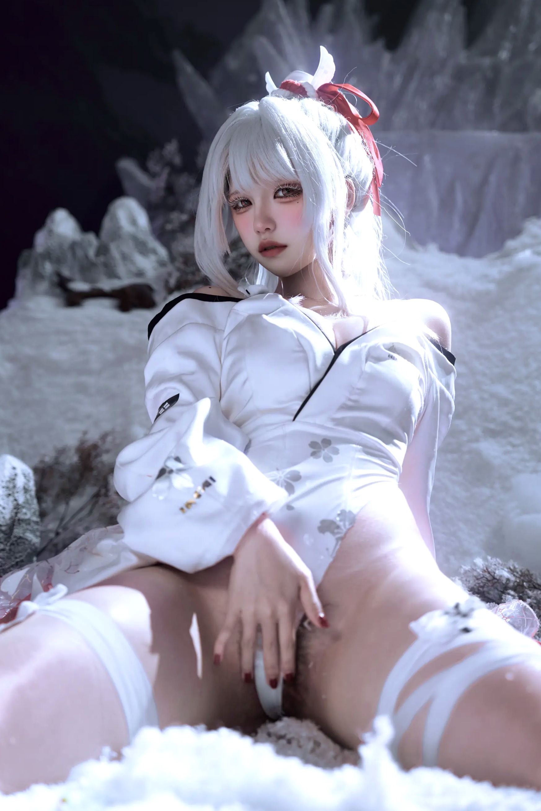 鬼马少女阿薰kaOri - 绯雪 冰雪COS大尺度私房写真 [204P]