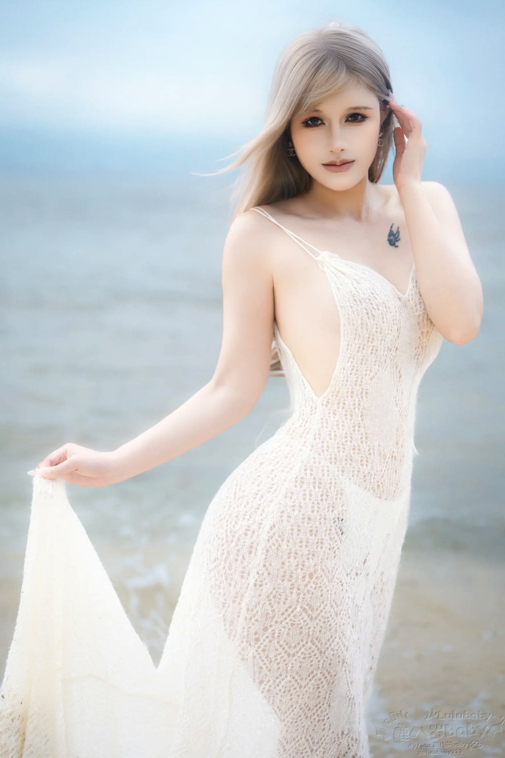 鹿八岁 白纱 [40P] 户外沙滩湿身私房诱惑美图