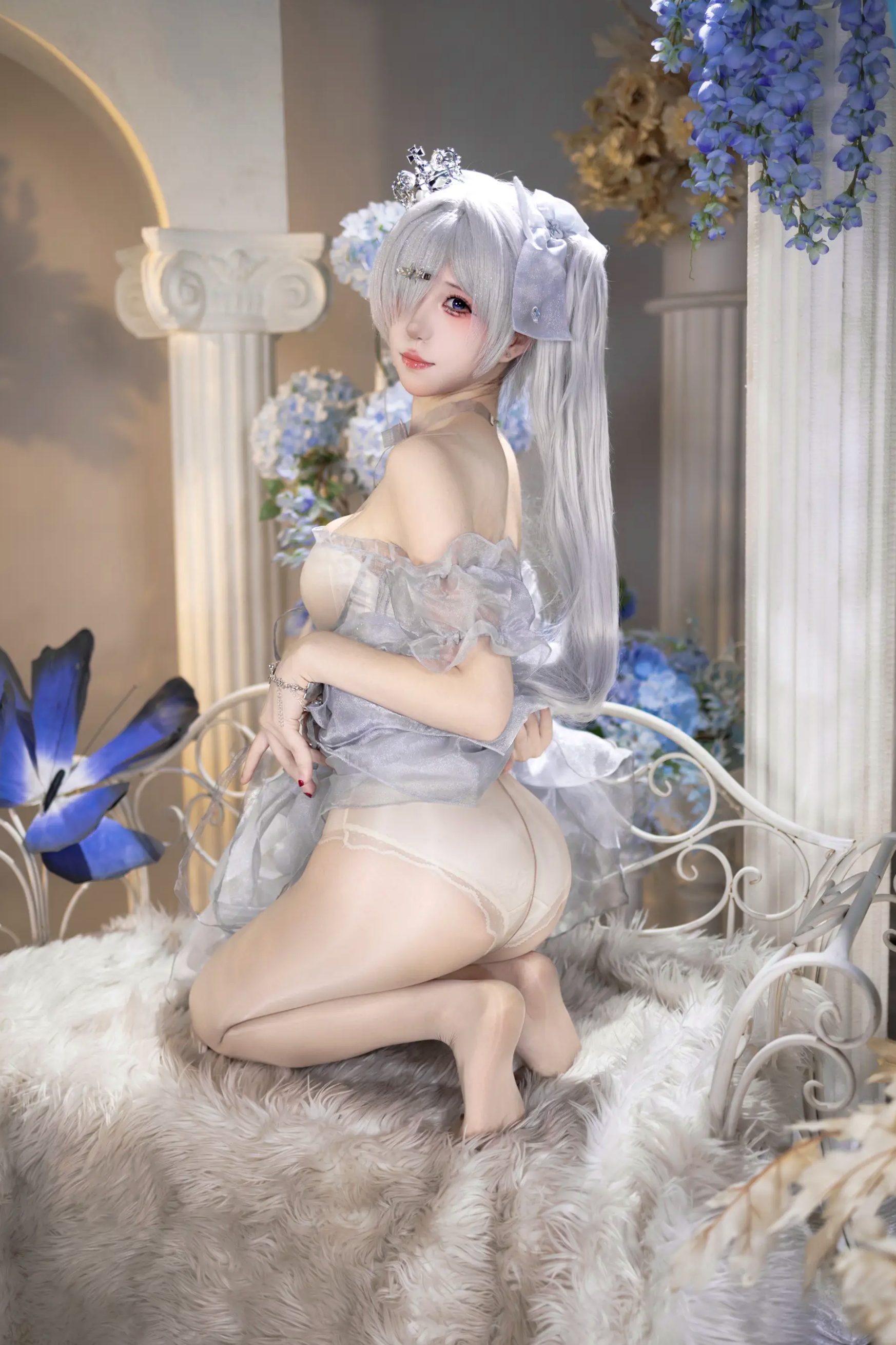 脆糕yaki - NIKKE 灰姑娘 水晶公主 角色扮演私房照 美腿丝袜诱惑 [71P]