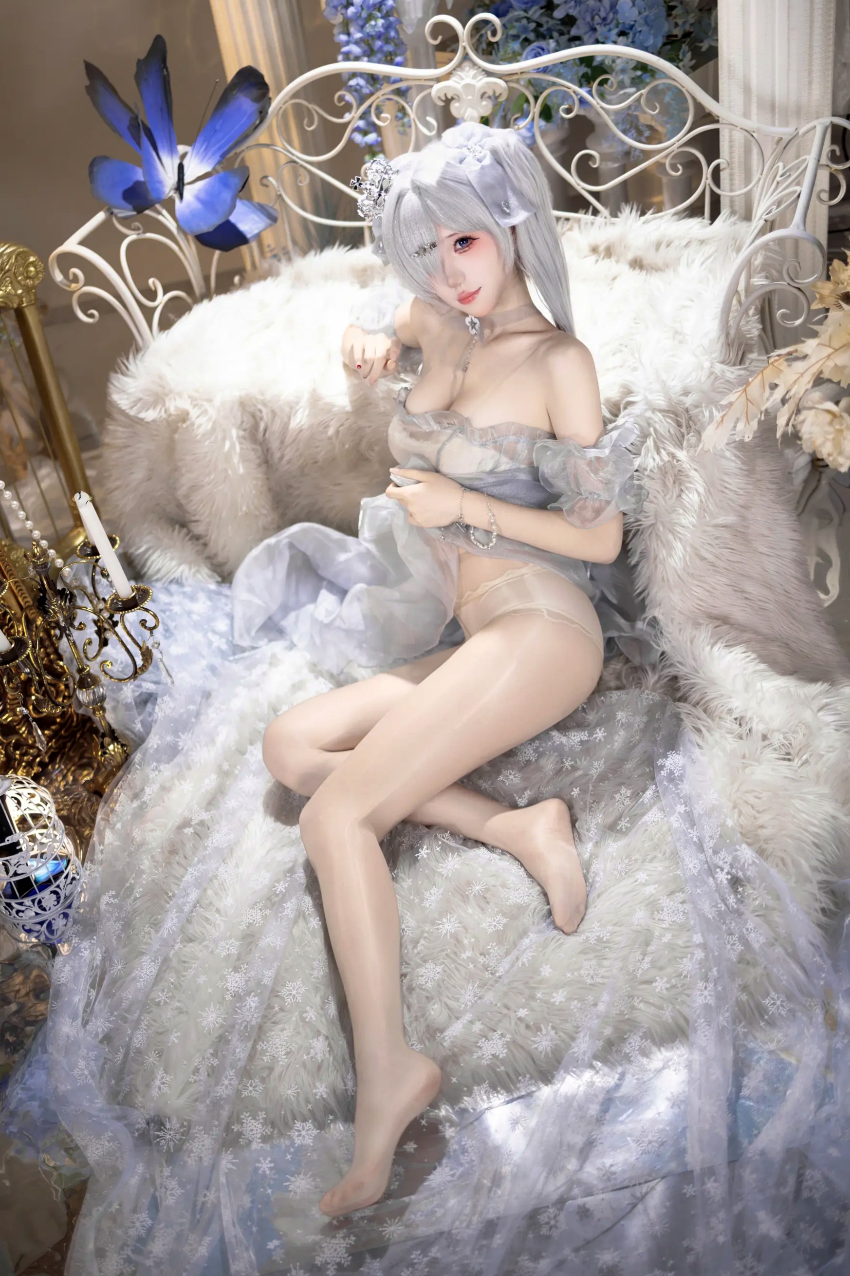 脆糕yaki - NIKKE 灰姑娘 水晶公主 角色扮演私房照 美腿丝袜诱惑 [71P]