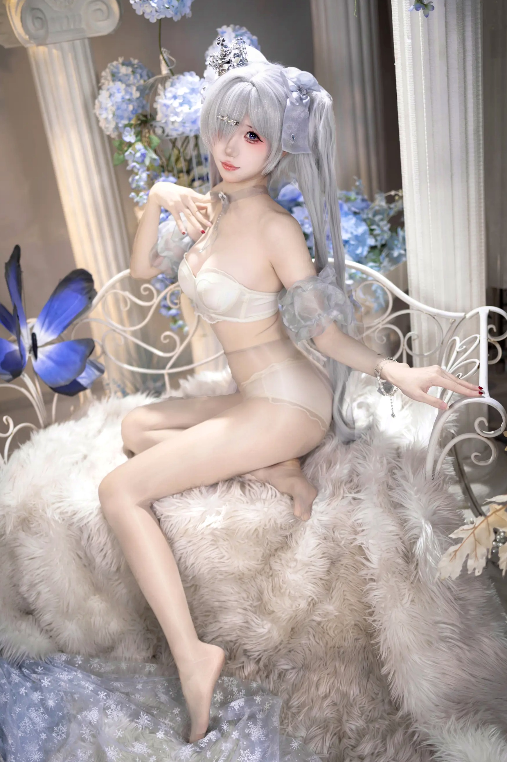脆糕yaki - NIKKE 灰姑娘 水晶公主 角色扮演私房照 美腿丝袜诱惑 [71P]