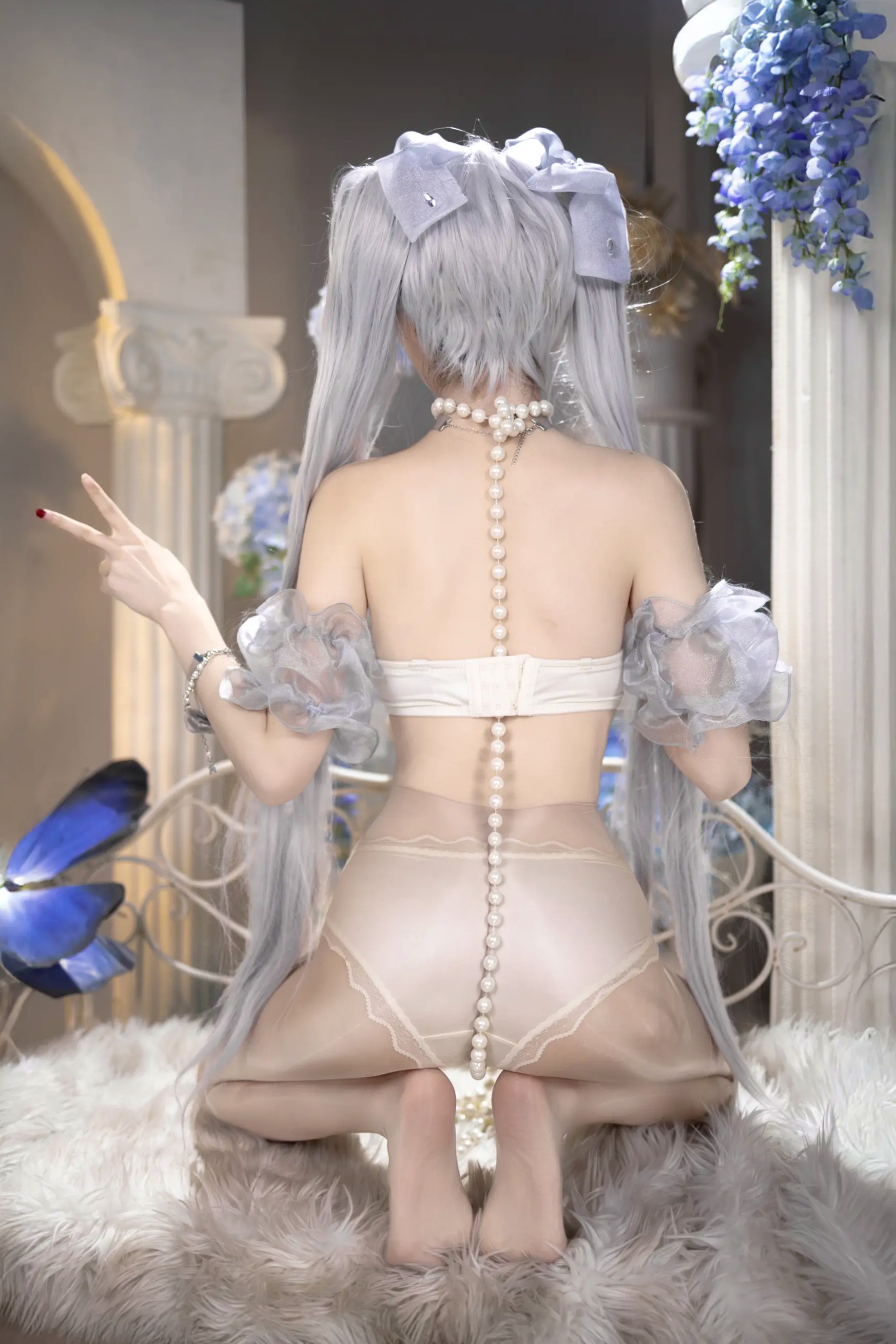脆糕yaki - NIKKE 灰姑娘 水晶公主 角色扮演私房照 美腿丝袜诱惑 [71P]