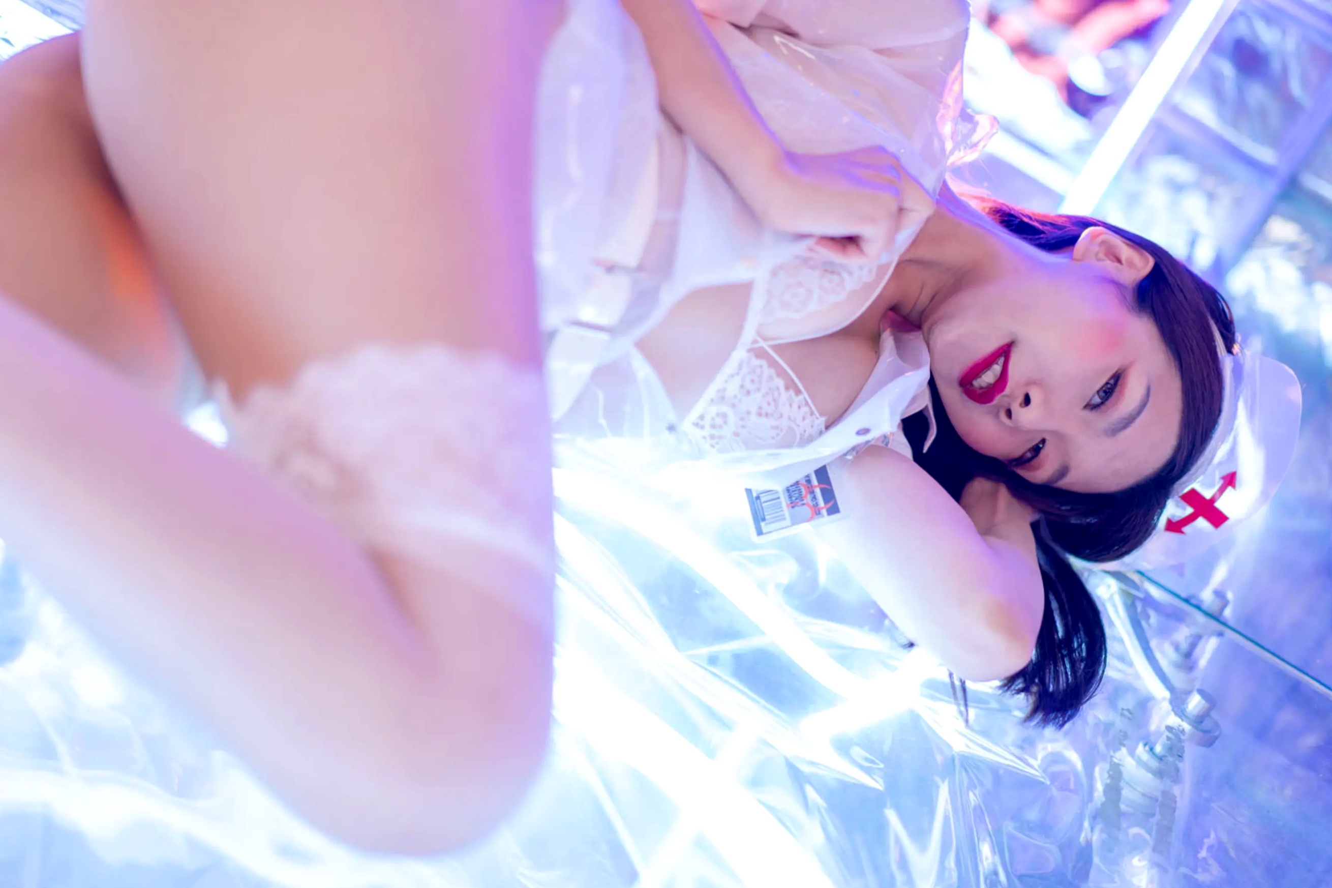 源纱希喵喵喵 - 透明护士赛博朋克霓虹风制服诱惑写真 [42P]