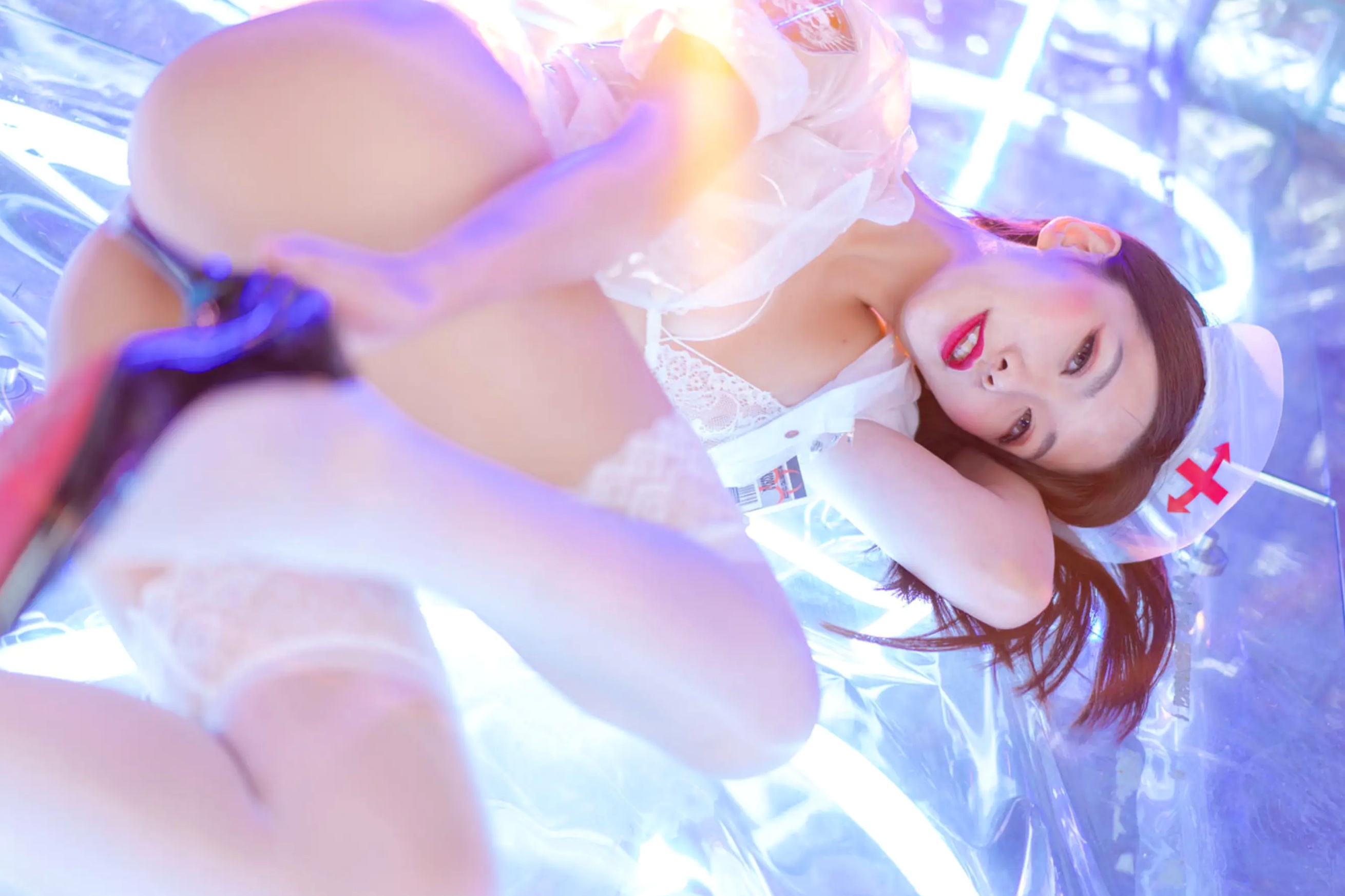 源纱希喵喵喵 - 透明护士赛博朋克霓虹风制服诱惑写真 [42P]