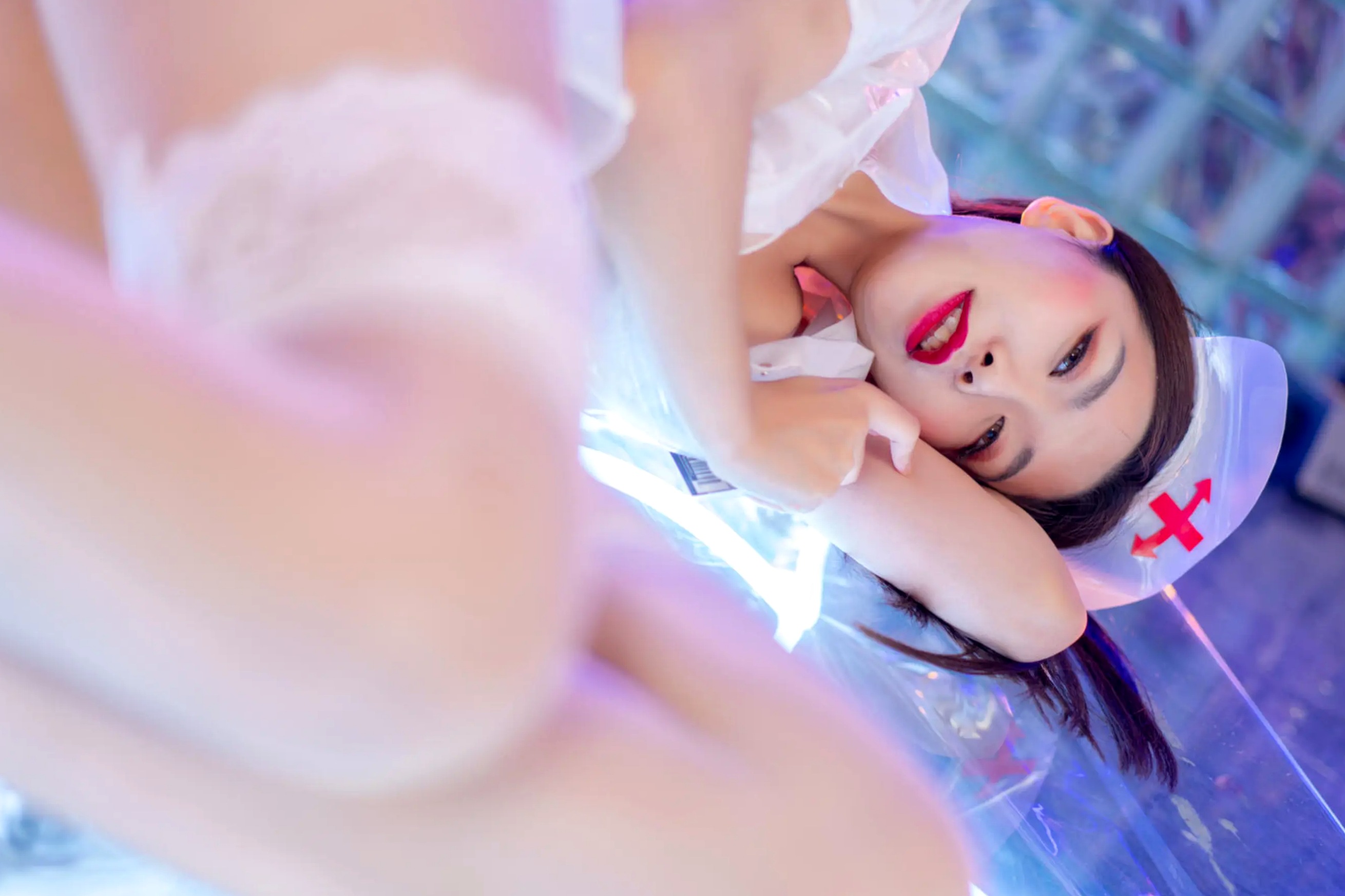 源纱希喵喵喵 - 透明护士赛博朋克霓虹风制服诱惑写真 [42P]