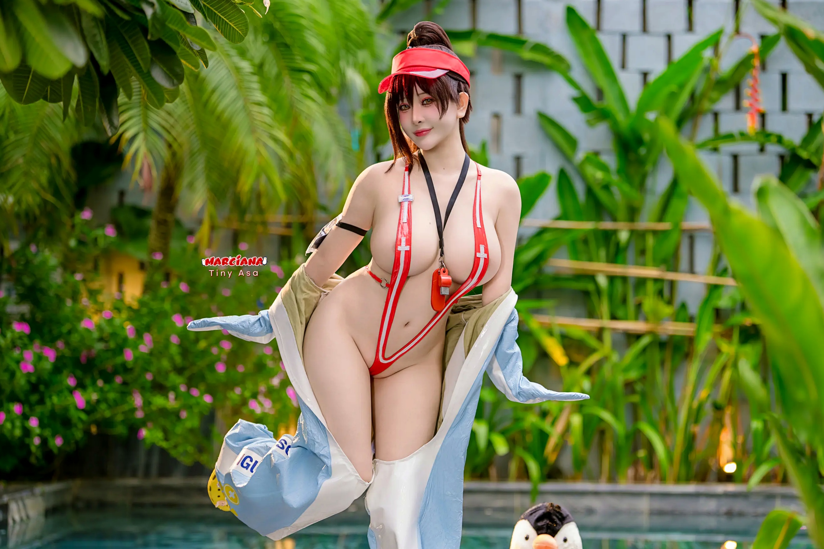 Tiny Asa - 游戏NIKKE马其纳(Marciana)泳池湿身比基尼角色扮演写真 [61P]