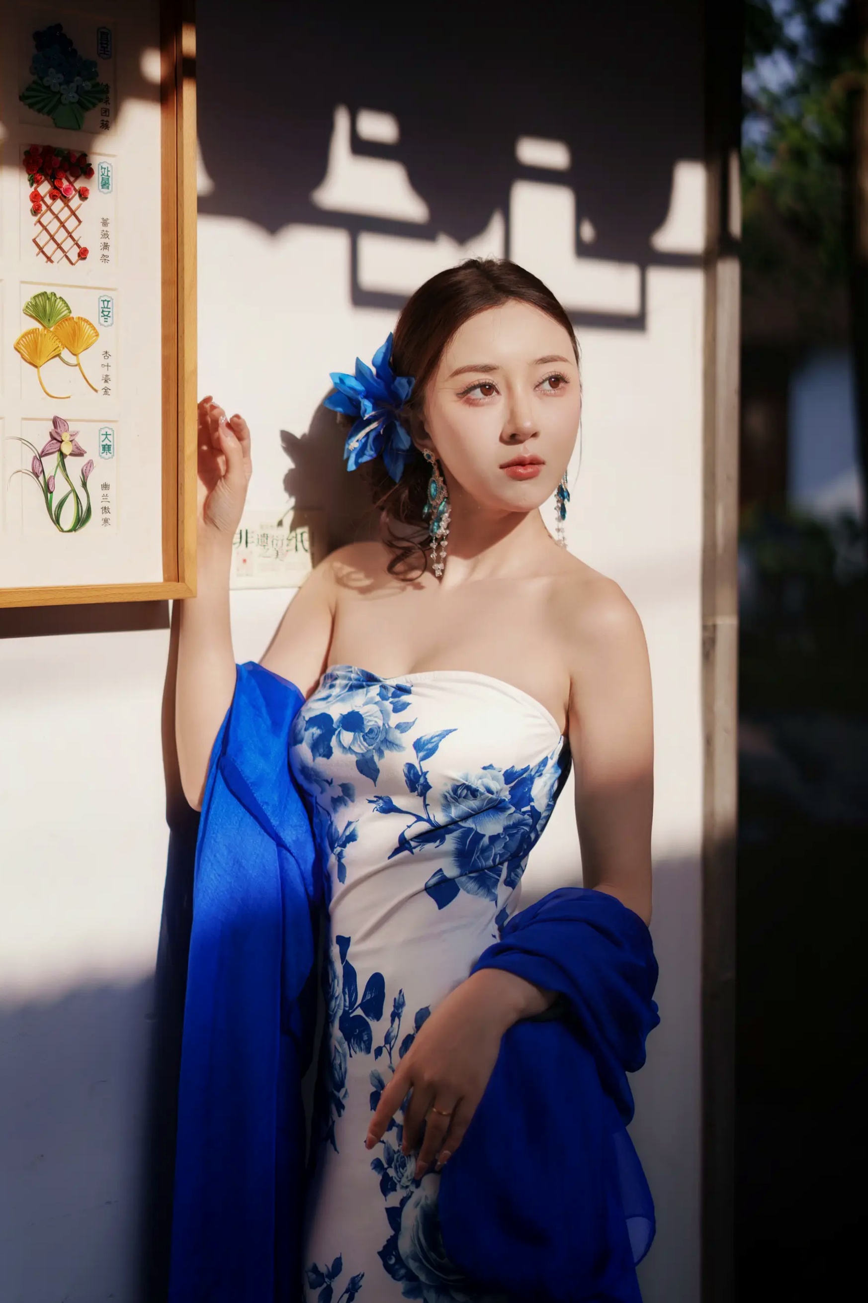 [YITUYU] 2026.05.05 青花瓷 邓邓 古典旗袍美女曼妙身姿写真 [19P]