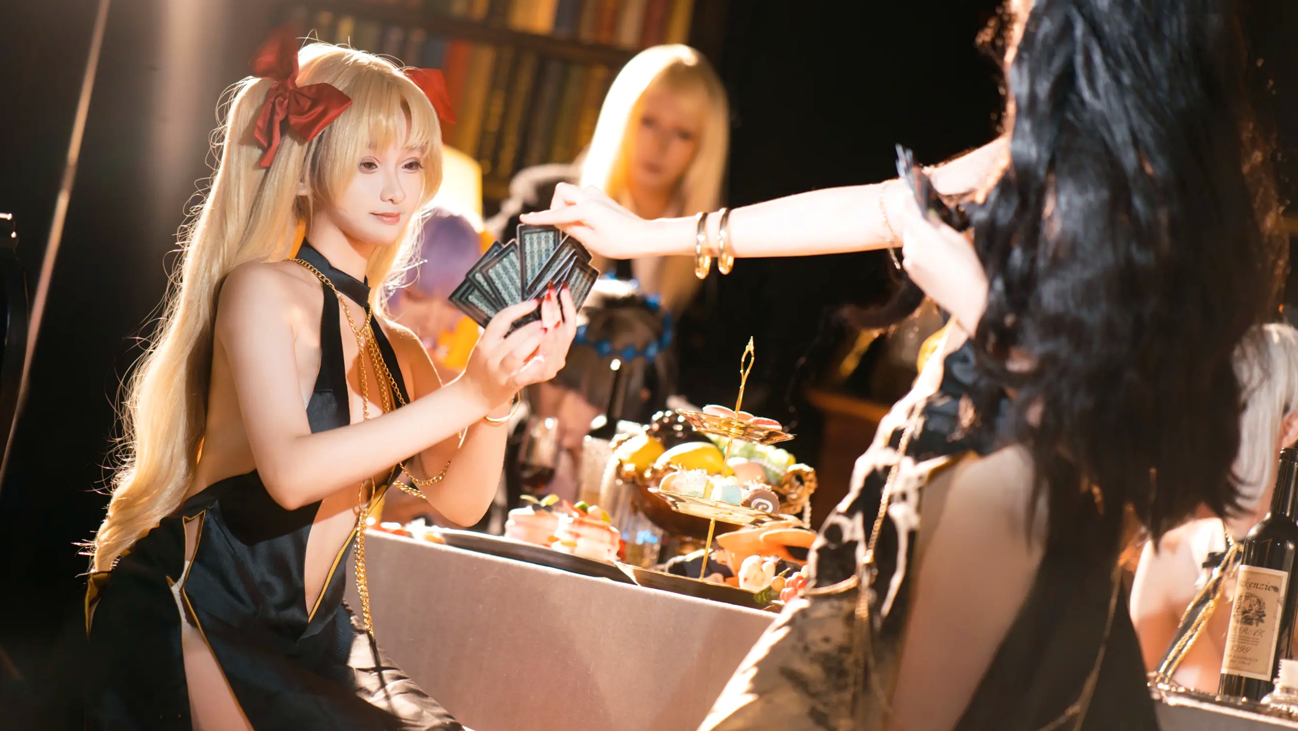 Shiina - FGO 伊什塔尔迪拜礼服 角色扮演 奢华晚宴性感写真 [22P]