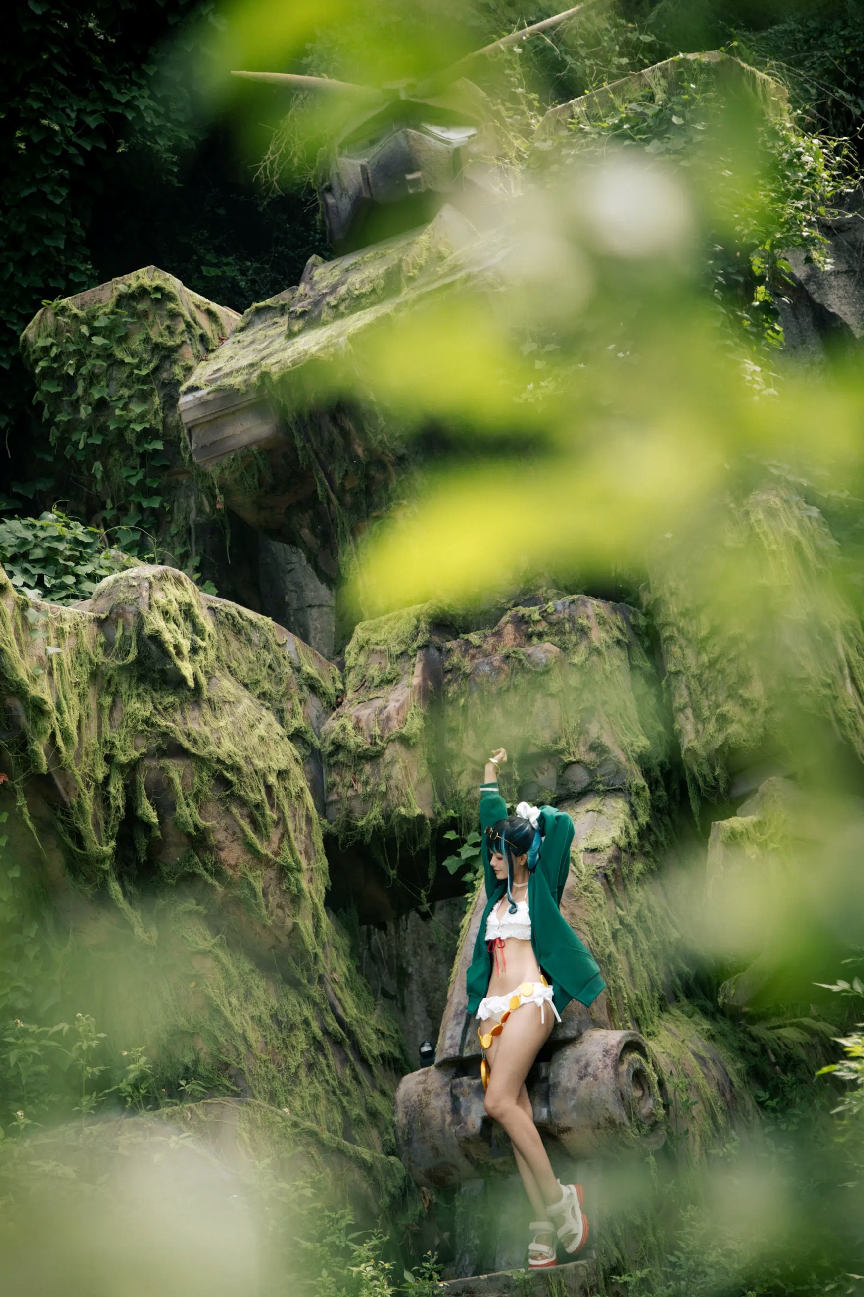 Shiina - 特拉洛克 一破 [32P] 户外沙滩比基尼COS写真