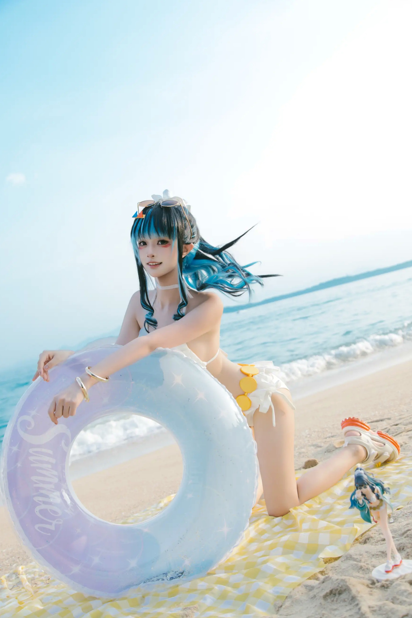 Shiina - 特拉洛克 一破 [32P] 户外沙滩比基尼COS写真