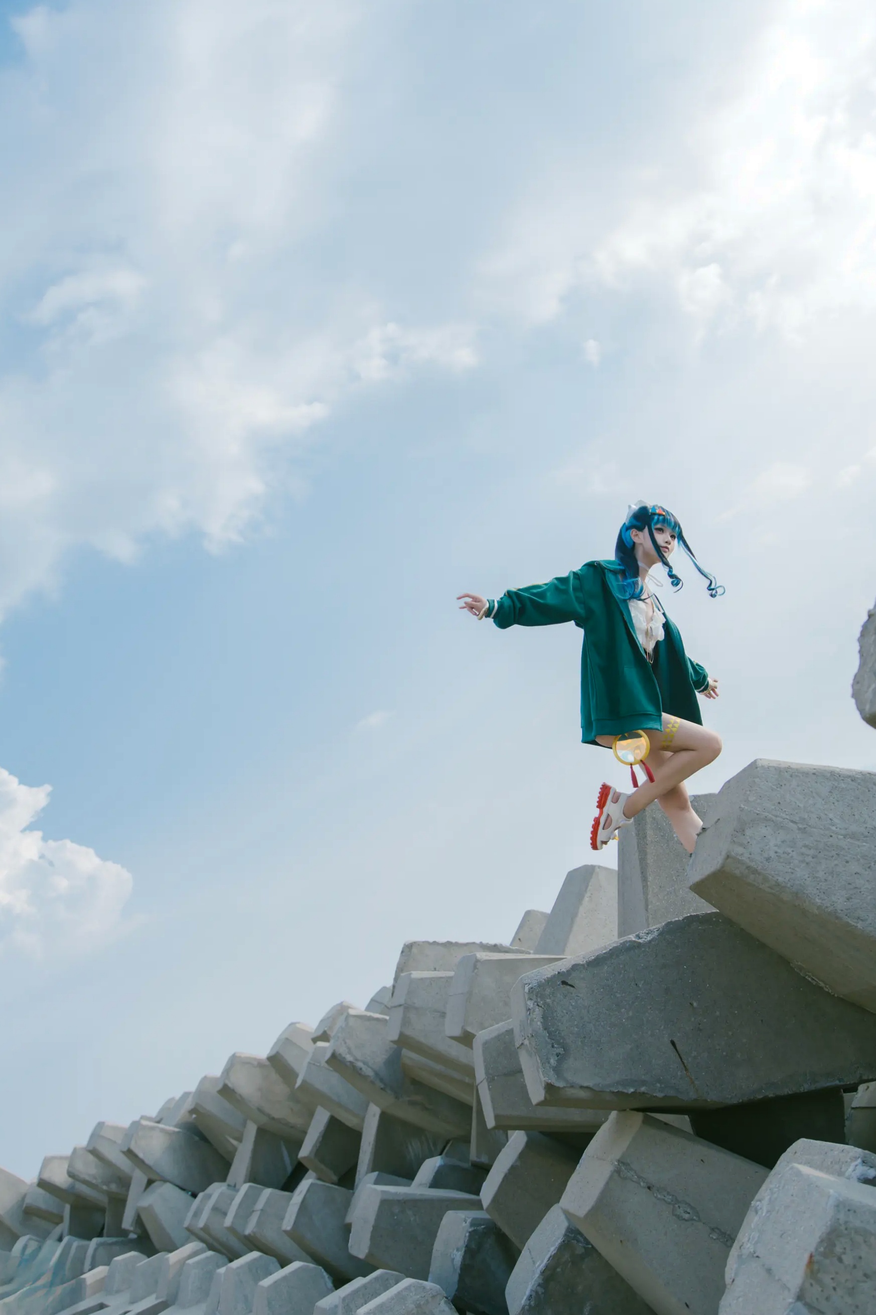 Shiina - 特拉洛克 一破 [32P] 户外沙滩比基尼COS写真