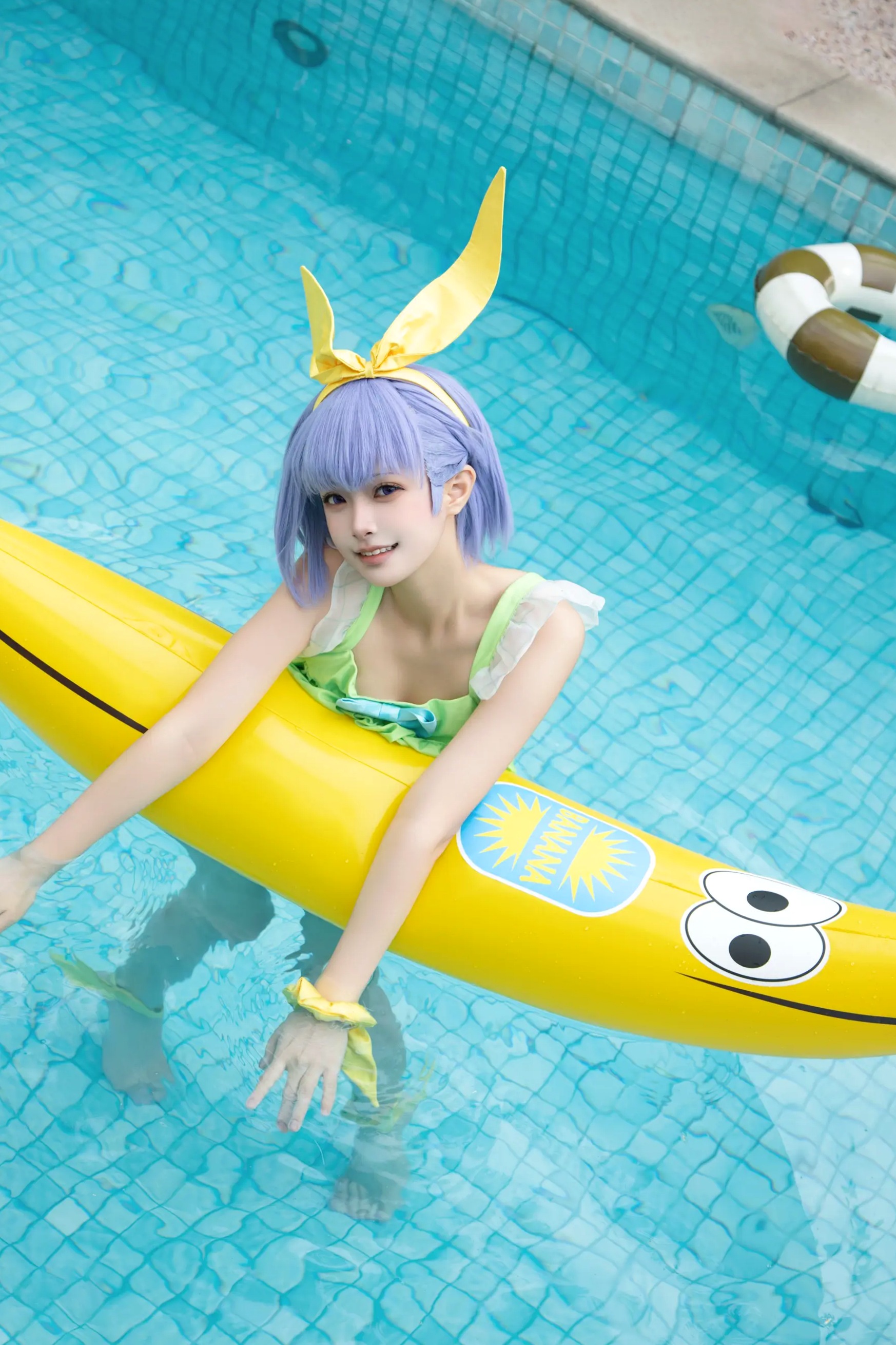 Shiina - 糖果藤蔓二破 泳池夏日清纯萝莉角色扮演写真 [33P]