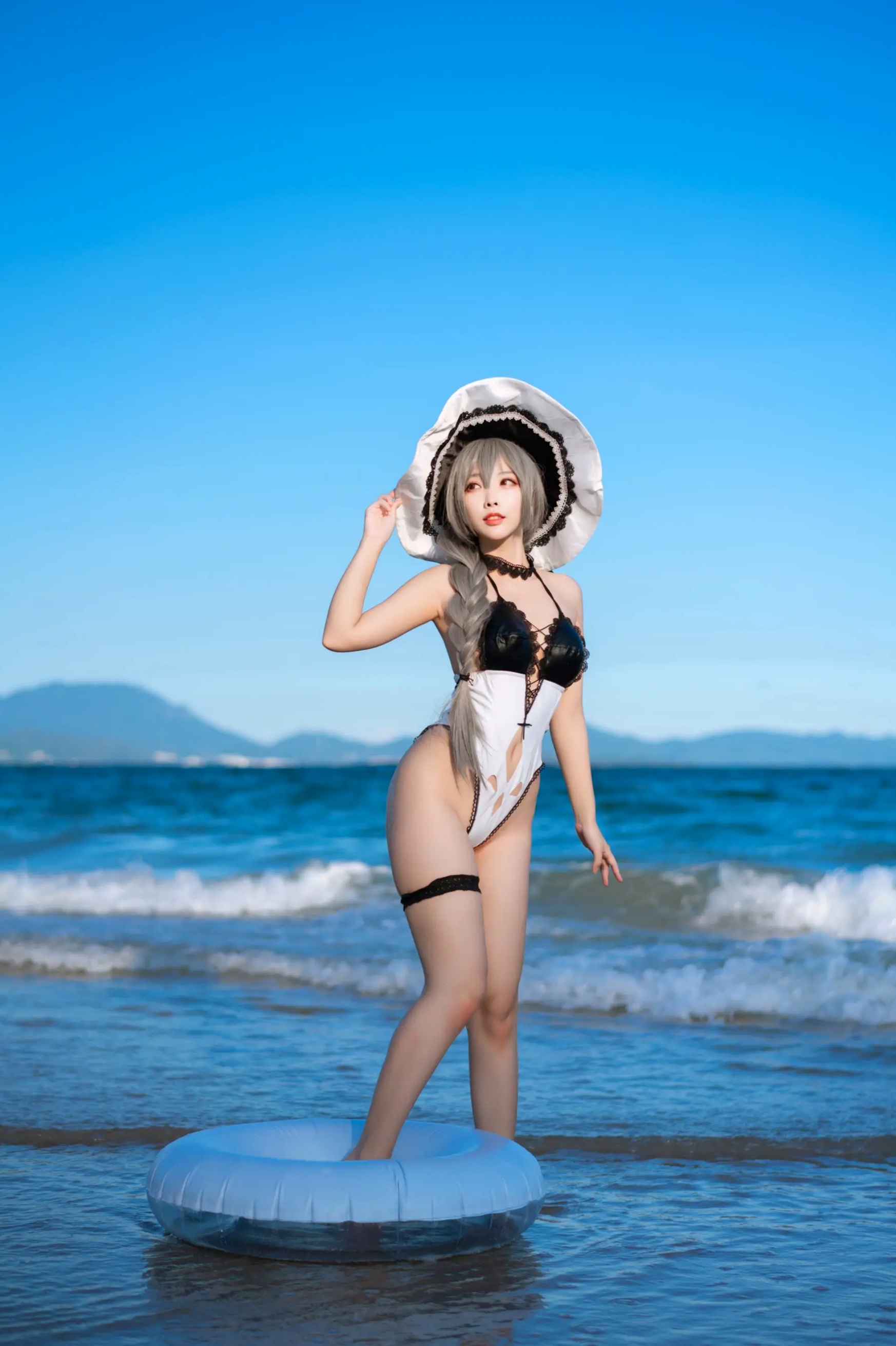 宫本桜 - 路易九世泳装比基尼海边沙滩湿身角色扮演写真 [47P]