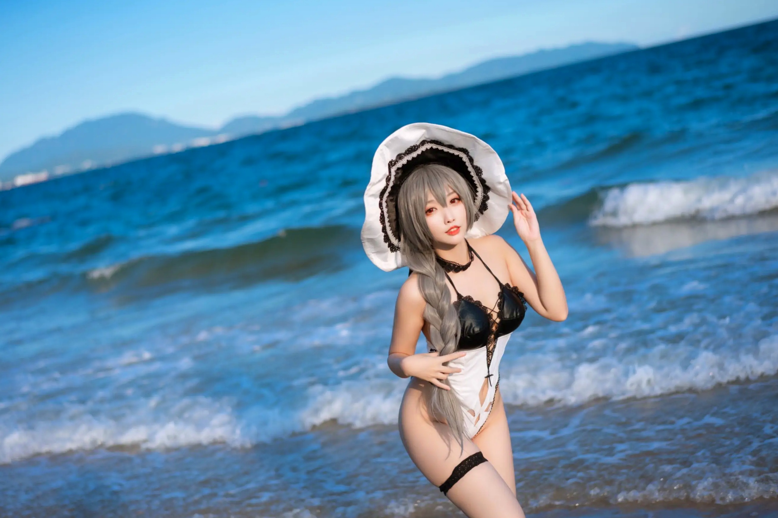 宫本桜 - 路易九世泳装比基尼海边沙滩湿身角色扮演写真 [47P]
