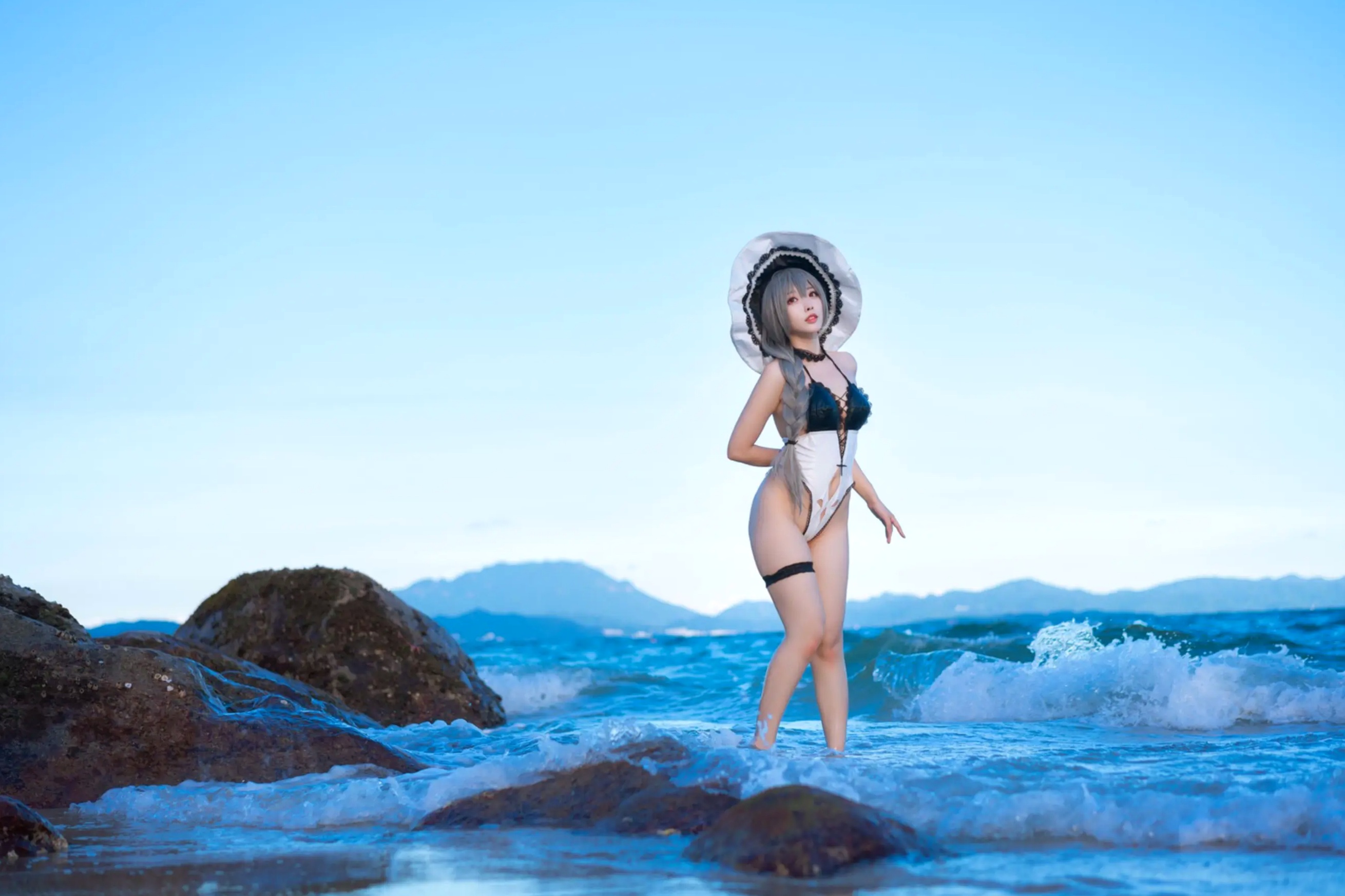 宫本桜 - 路易九世泳装比基尼海边沙滩湿身角色扮演写真 [47P]