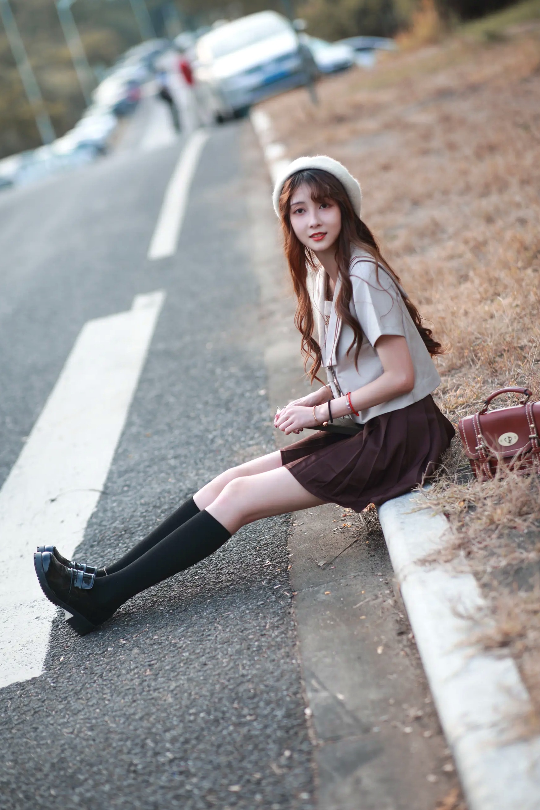 [YITUYU] 2022.04.02 时光漫步 美玲 户外文艺校服清纯治愈系写真 [42P]