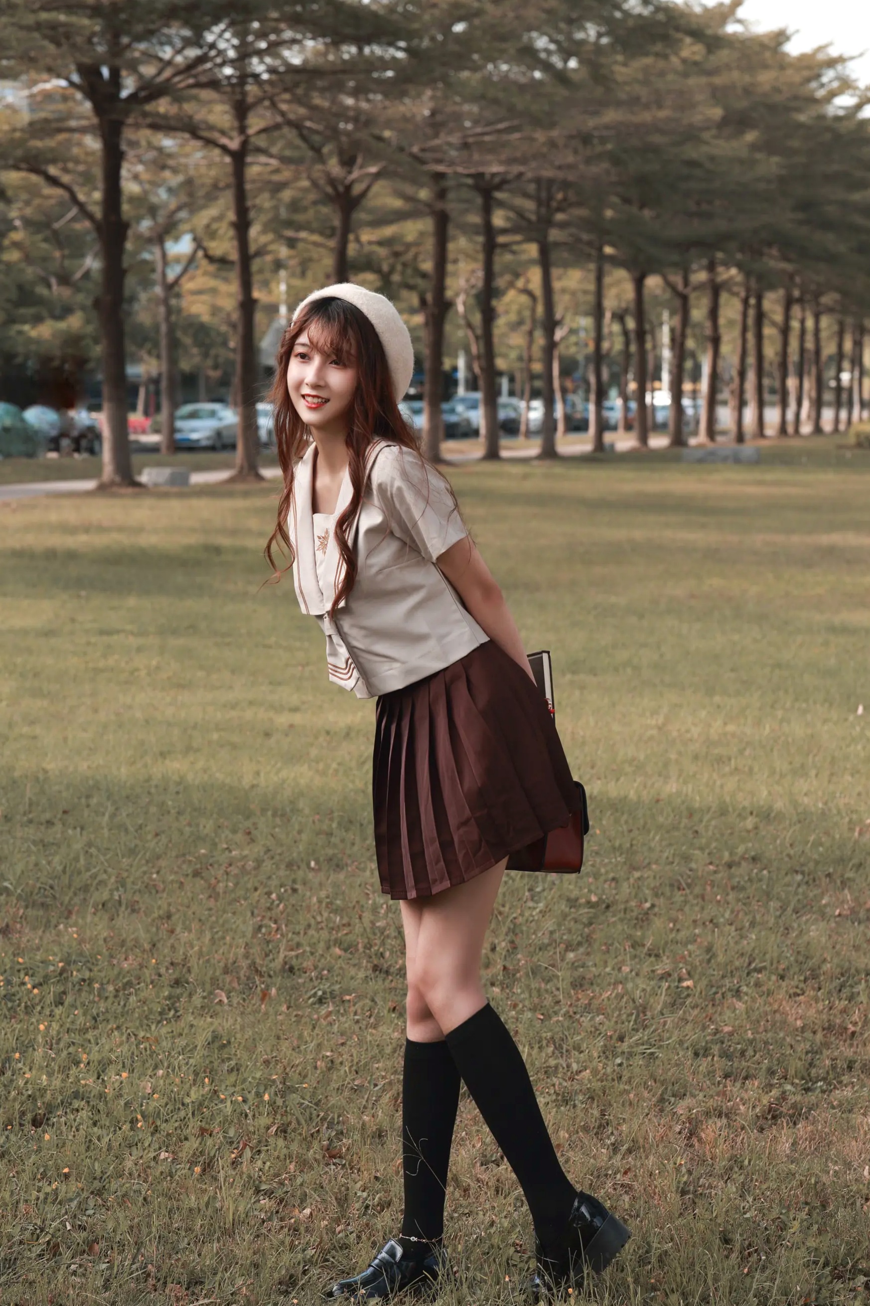 [YITUYU] 2022.04.02 时光漫步 美玲 户外文艺校服清纯治愈系写真 [42P]