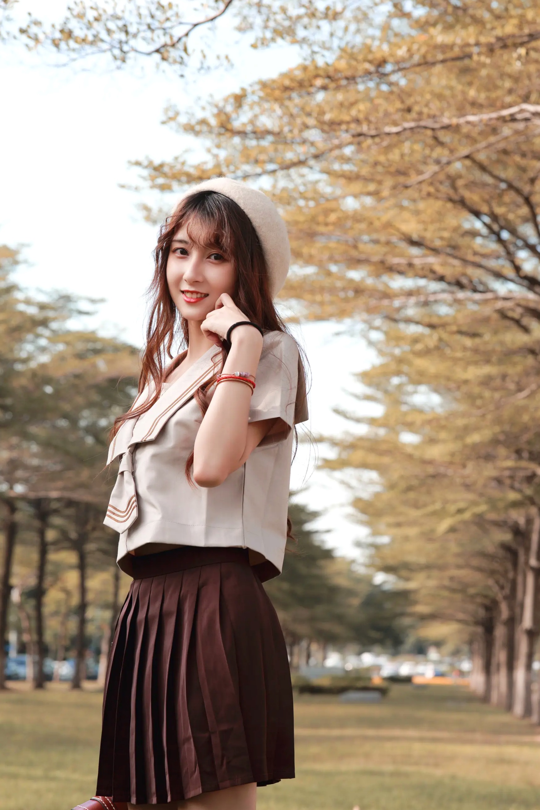 [YITUYU] 2022.04.02 时光漫步 美玲 户外文艺校服清纯治愈系写真 [42P]